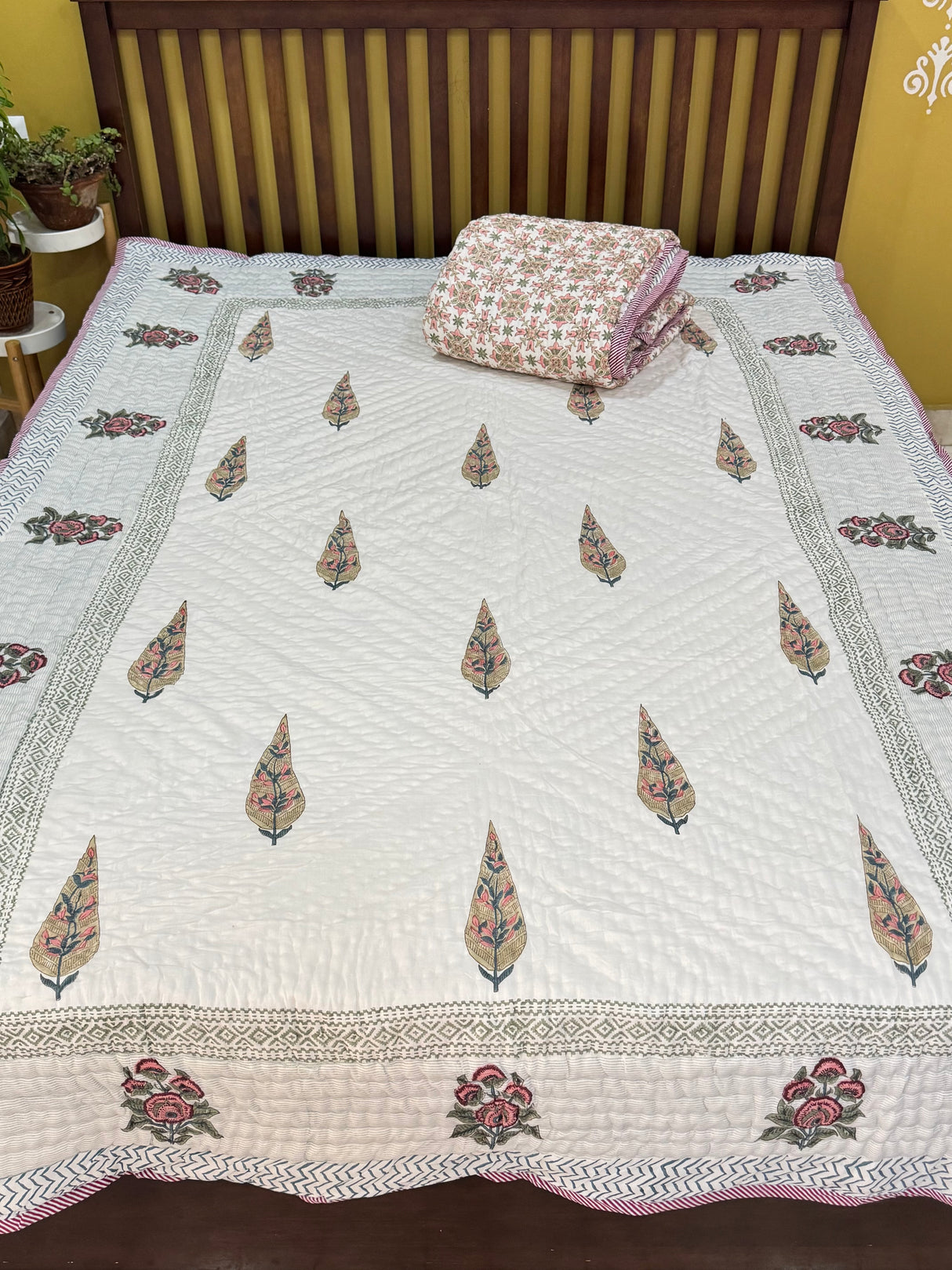 Blockprint Mulmul Reversible Quilt