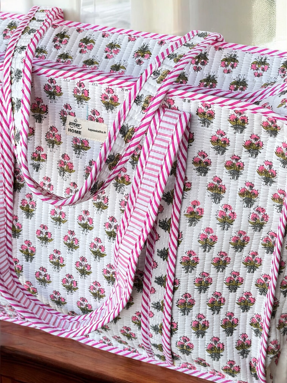 Pink Flowers Tote Bag (with Zip Closure)