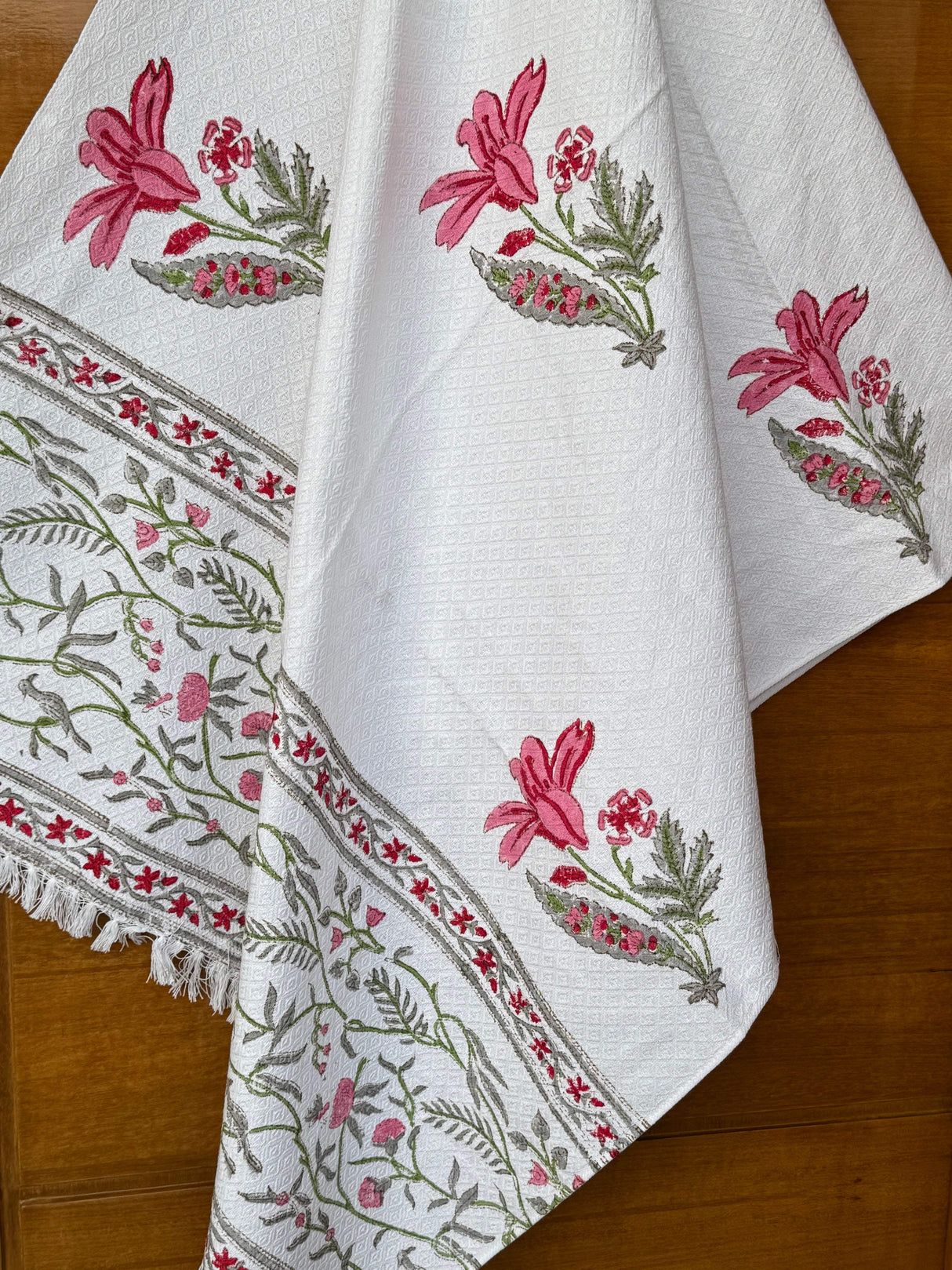 Pretty Flowers Blockprint Soft Cotton Towel– Cotton Jacquard Weave