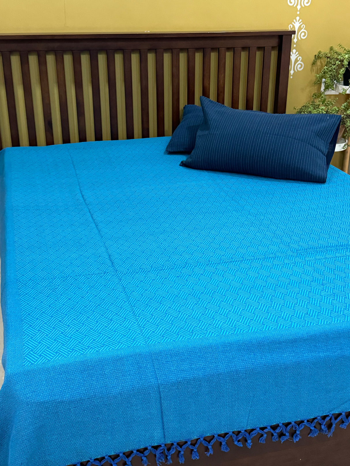 Pure Cotton REVERSIBLE Bedspread with 2 Pillow Cases