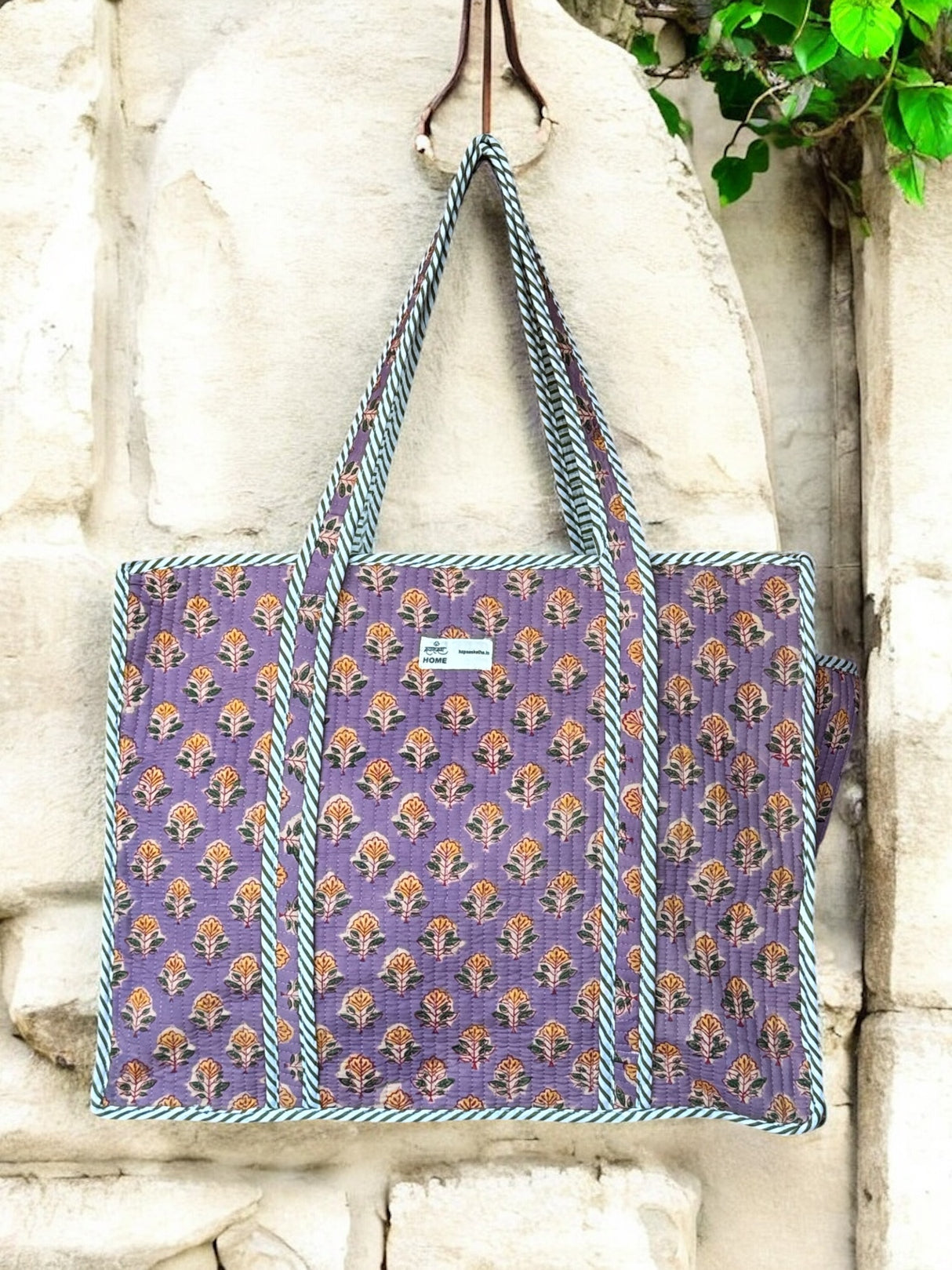 Minimal Mauve Tote Bag (with Zip Closure)
