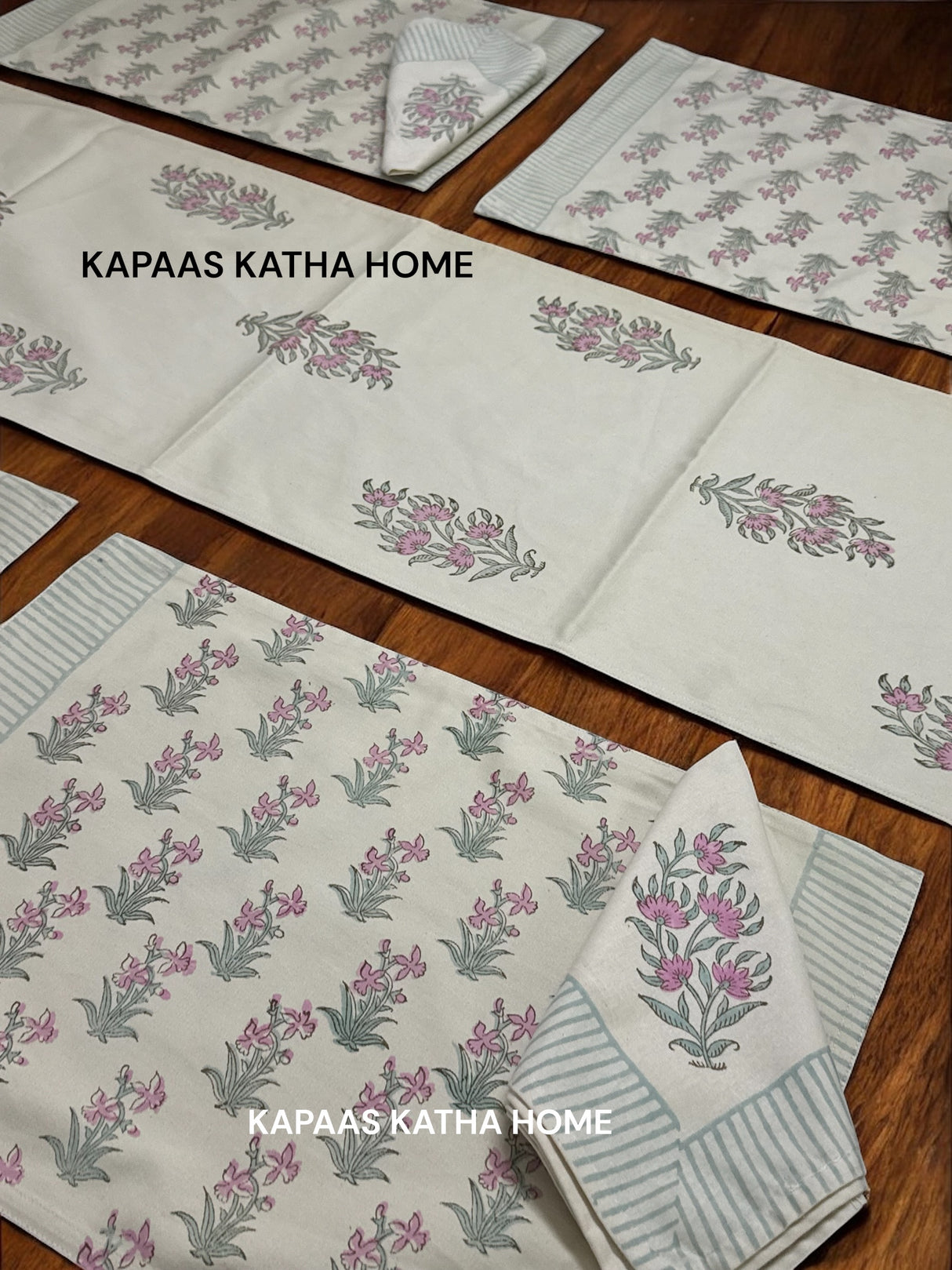 Blockprint Table Runner, Mat & Napkin Set- 6 Seater