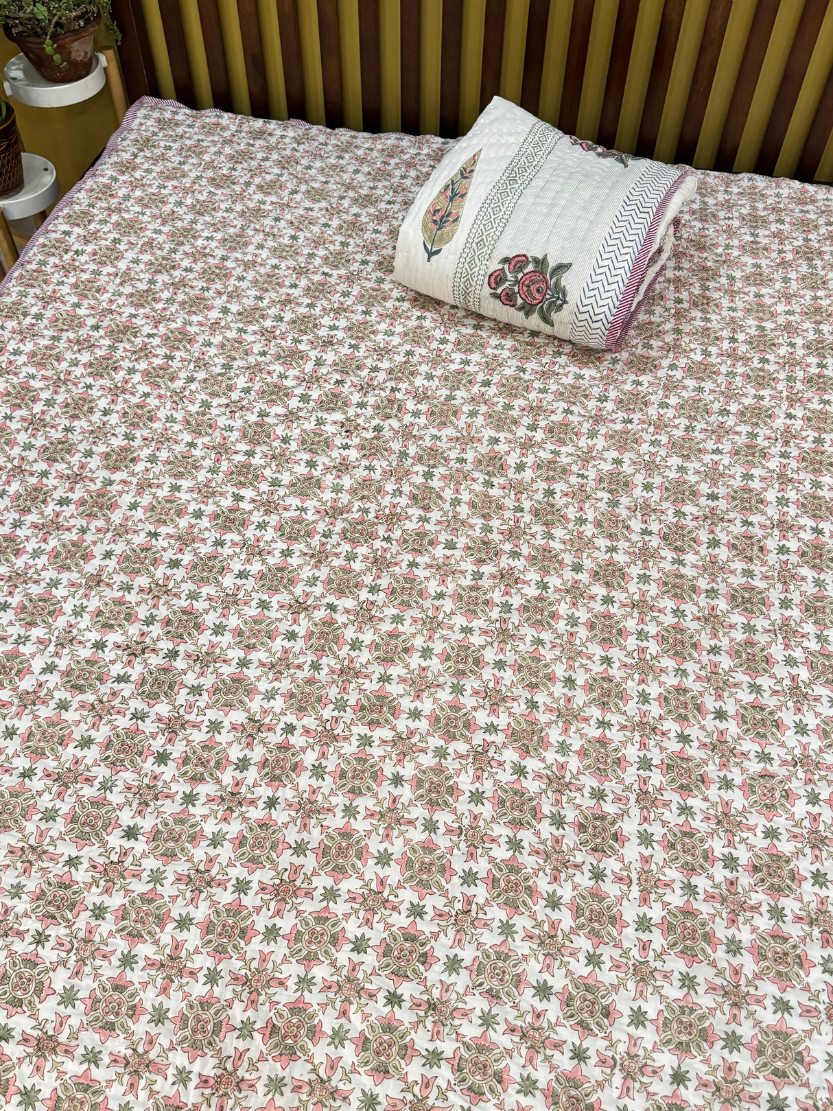 Blockprint Mulmul Reversible Quilt