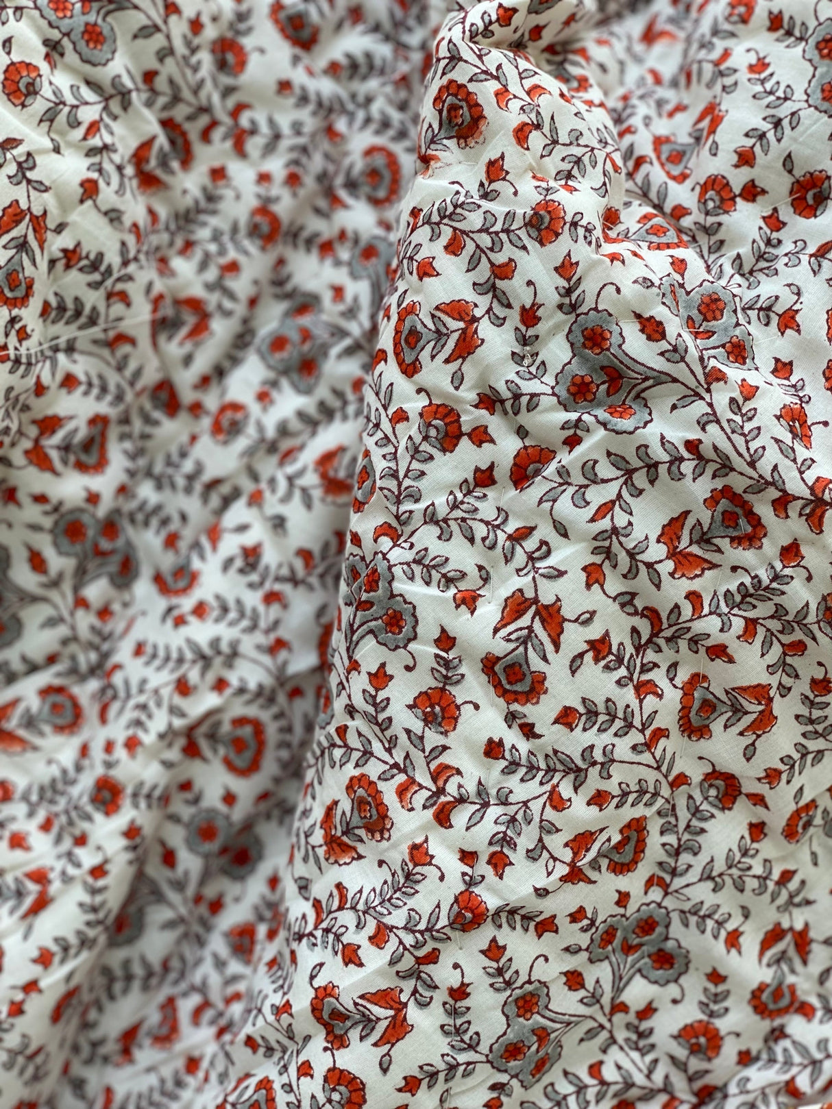 Rust Floral Cotton Bedsheet & Quilt Set