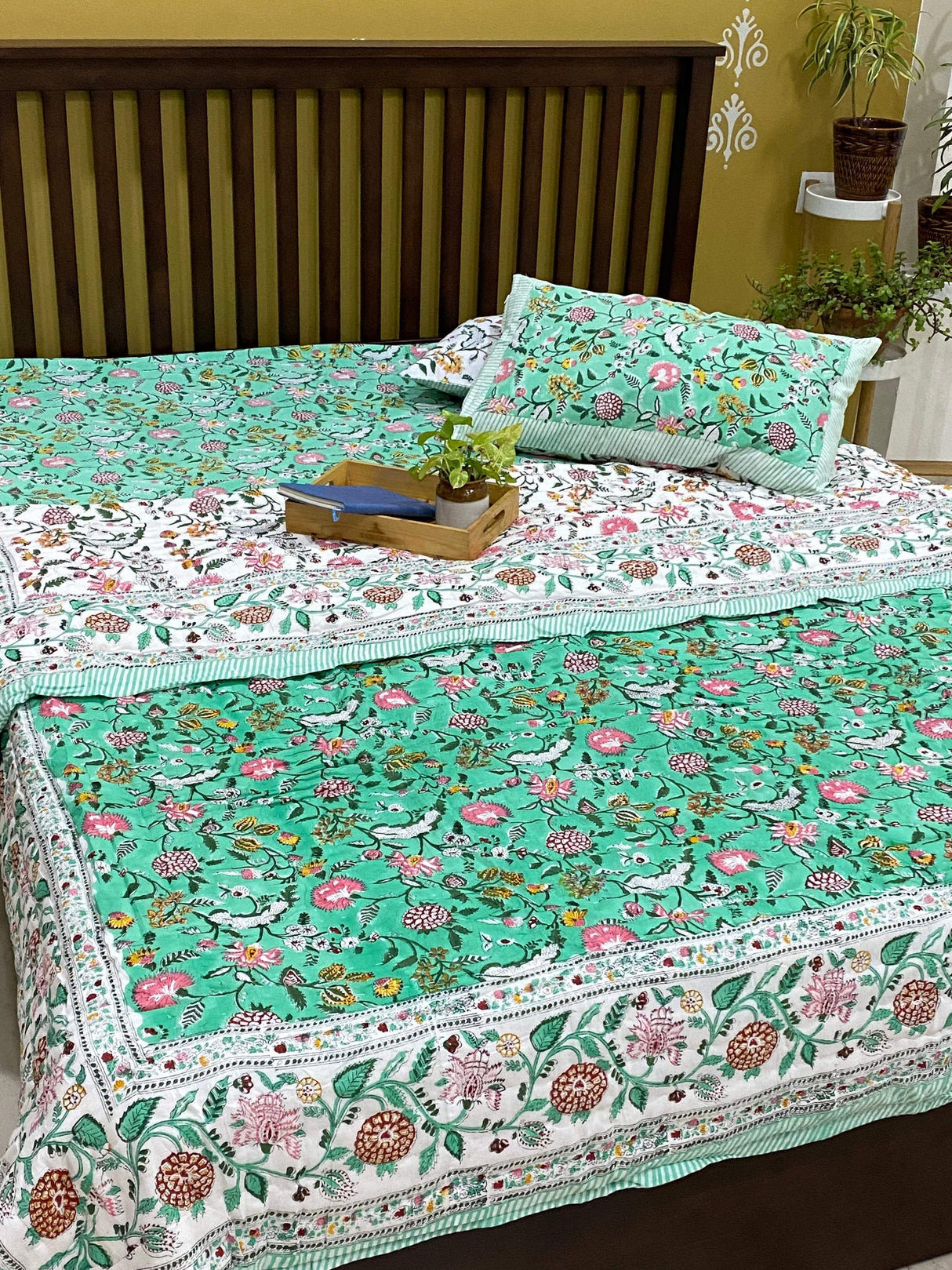 Green Floral Print Cotton Blockprint Bedsheet & Quilt Set