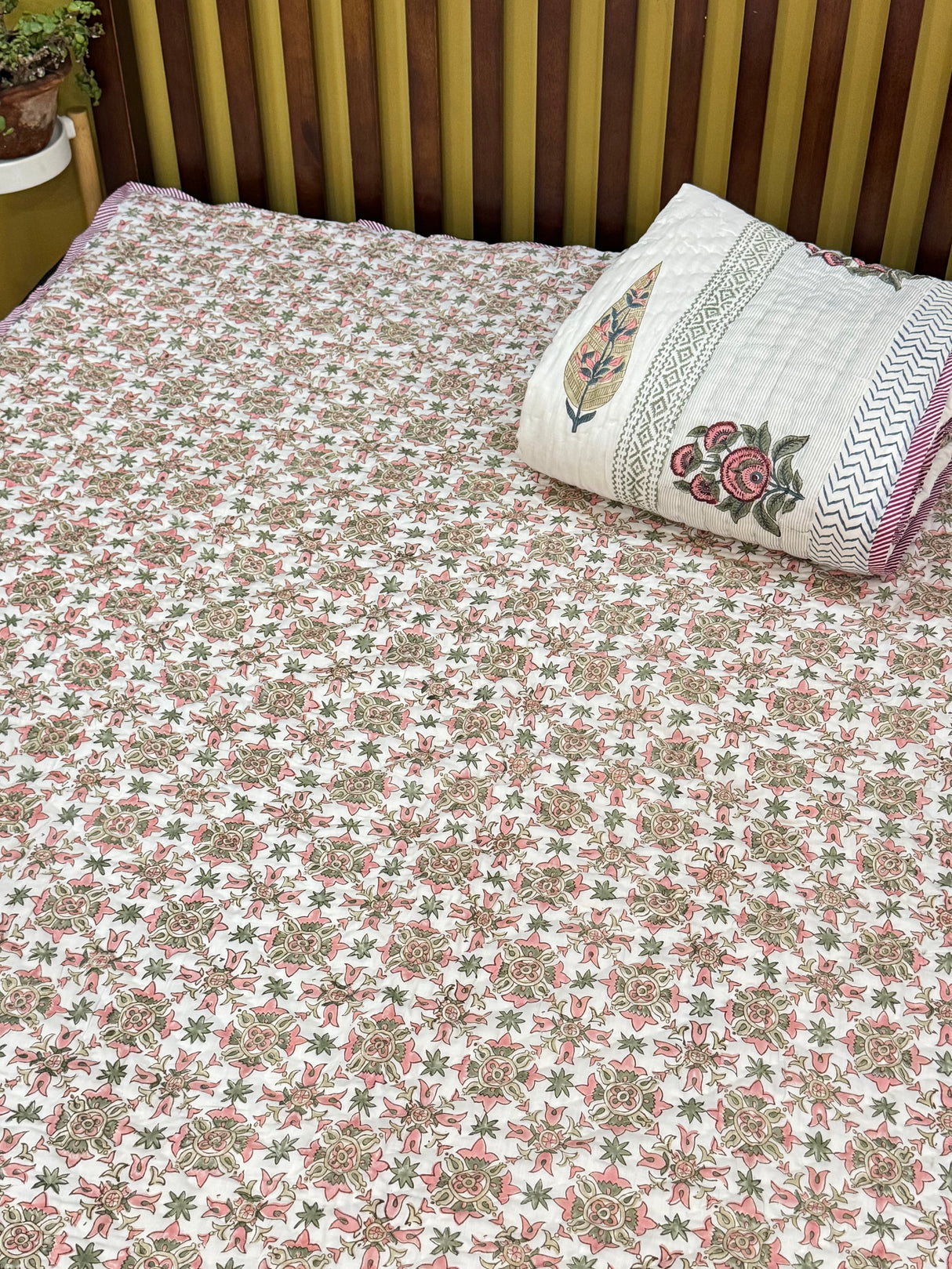 Blockprint Mulmul Reversible Quilt