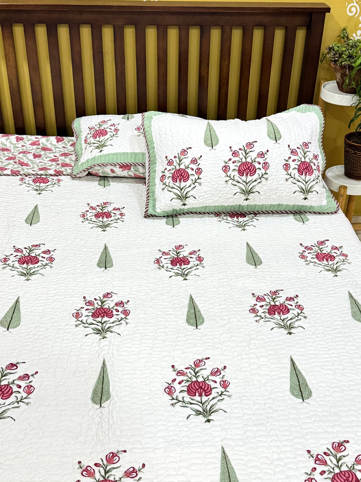 KING Size Quilted Blockprint REVERSIBLE Mulmul Bedcover (108*108 inches)