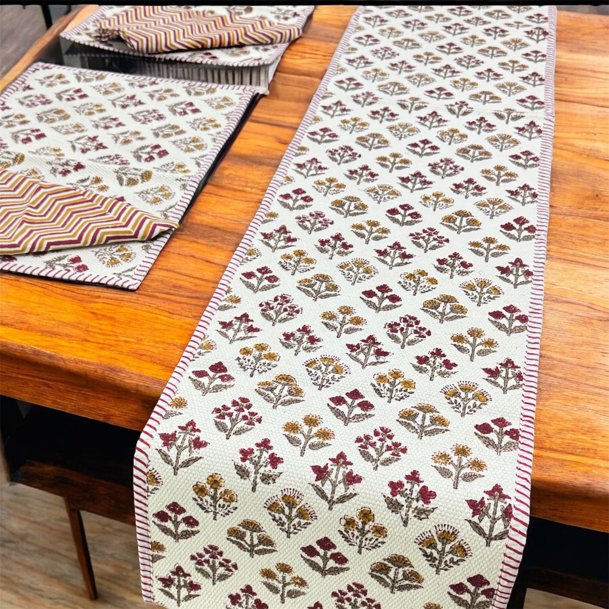 Kilim Table Runner, Mat & Napkin Set- 6 Seater
