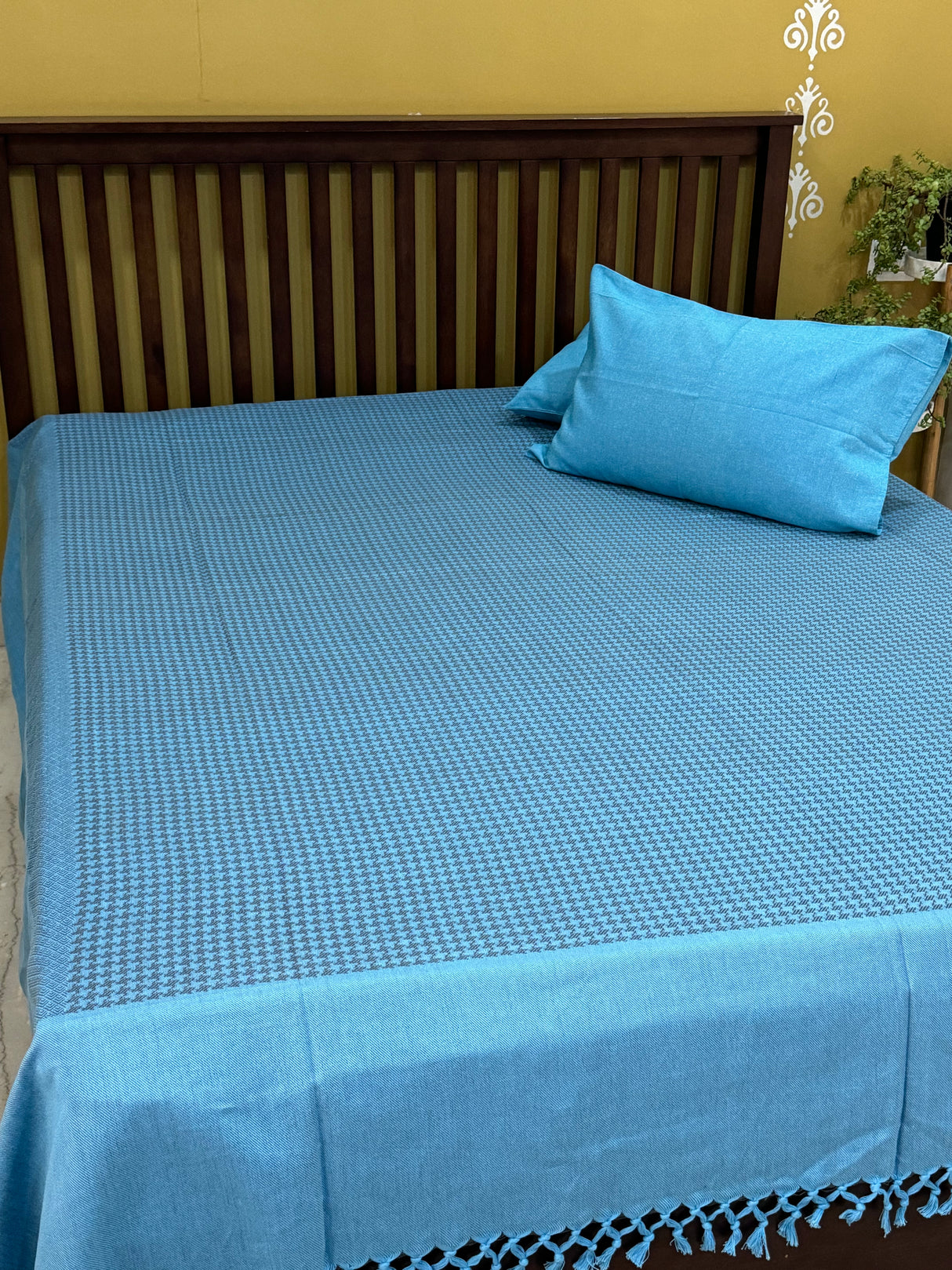 Pure Cotton REVERSIBLE Bedspread with 2 Pillow Cases