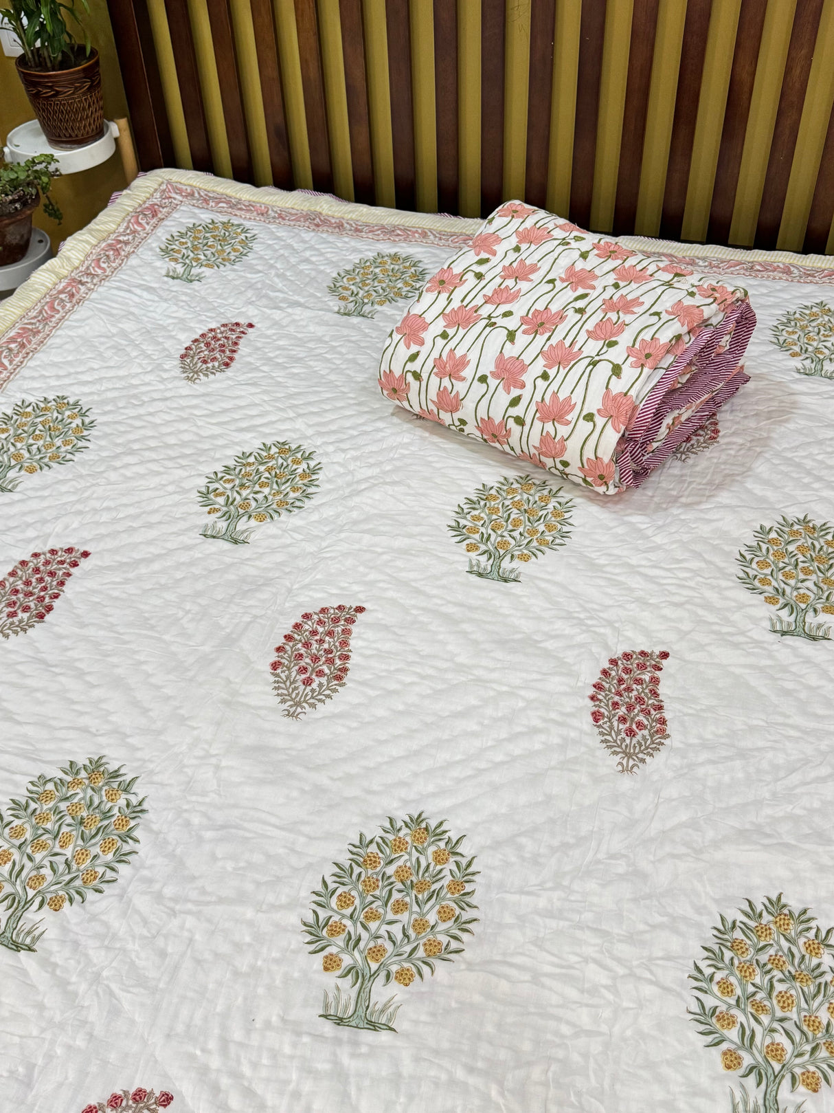 Blockprint Mulmul Reversible Quilt