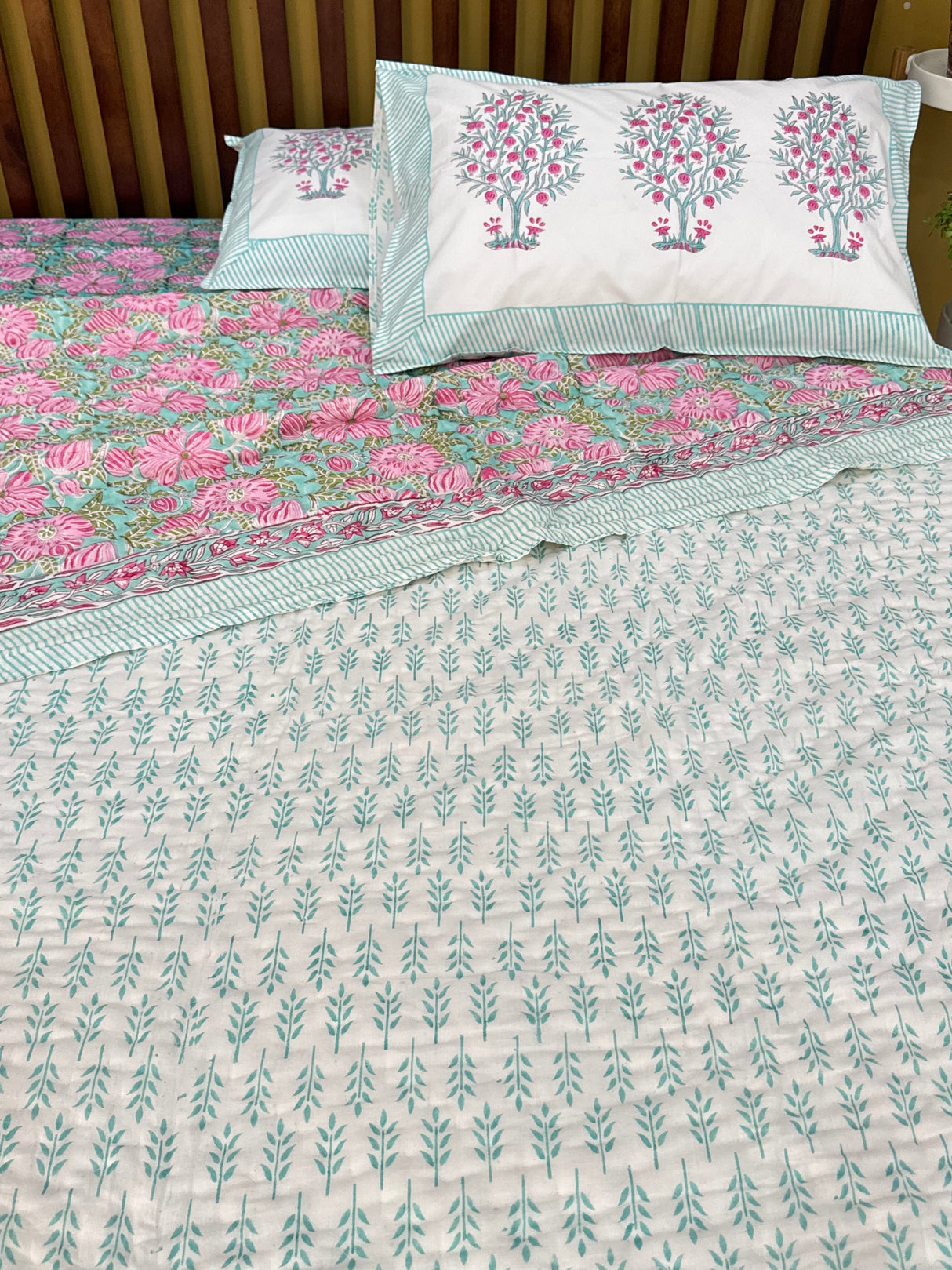 Blockprint Bedsheet & Quilt Set