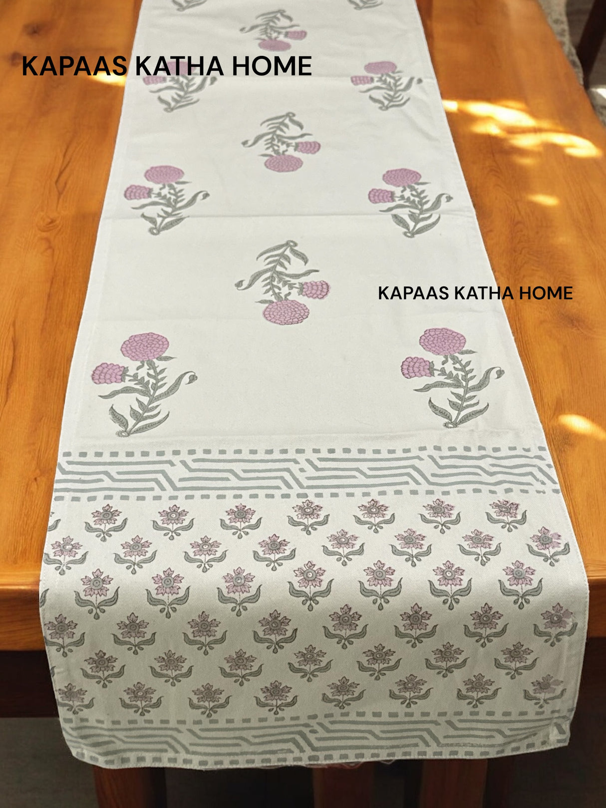 Blockprint Table Runner, Mat & Napkin Set- 6 Seater