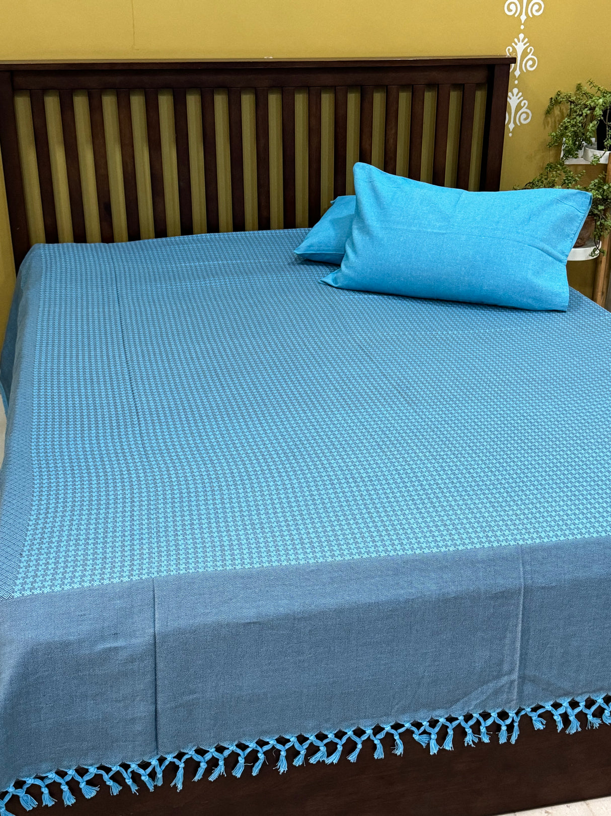 Pure Cotton REVERSIBLE Bedspread with 2 Pillow Cases