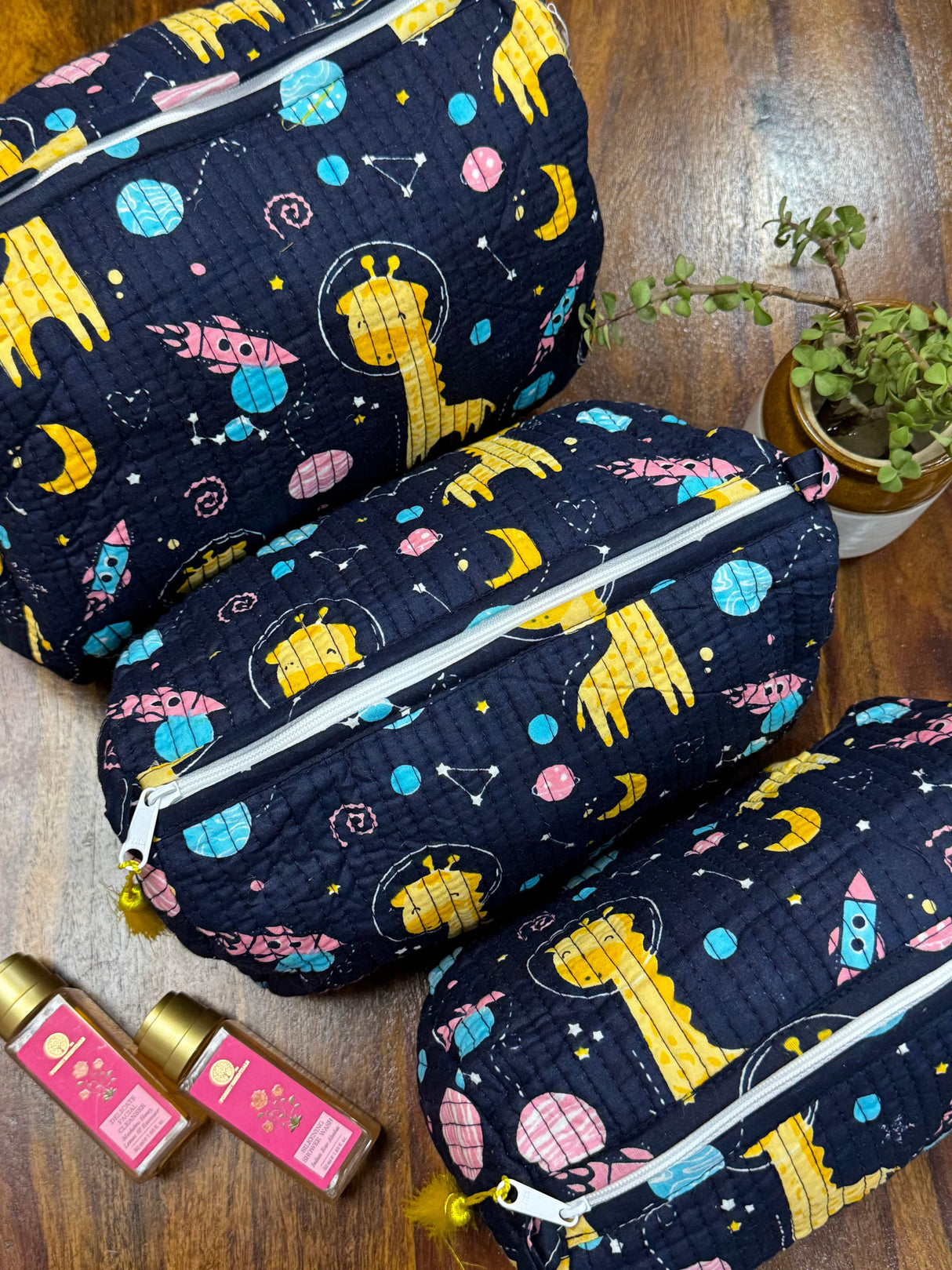 Set of 3 Multipurpose Pouch (large, medium and small)