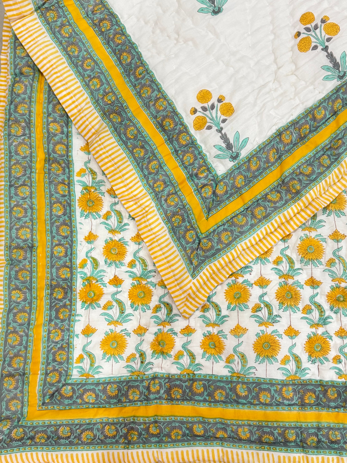 Blockprint Mulmul Reversible Quilt