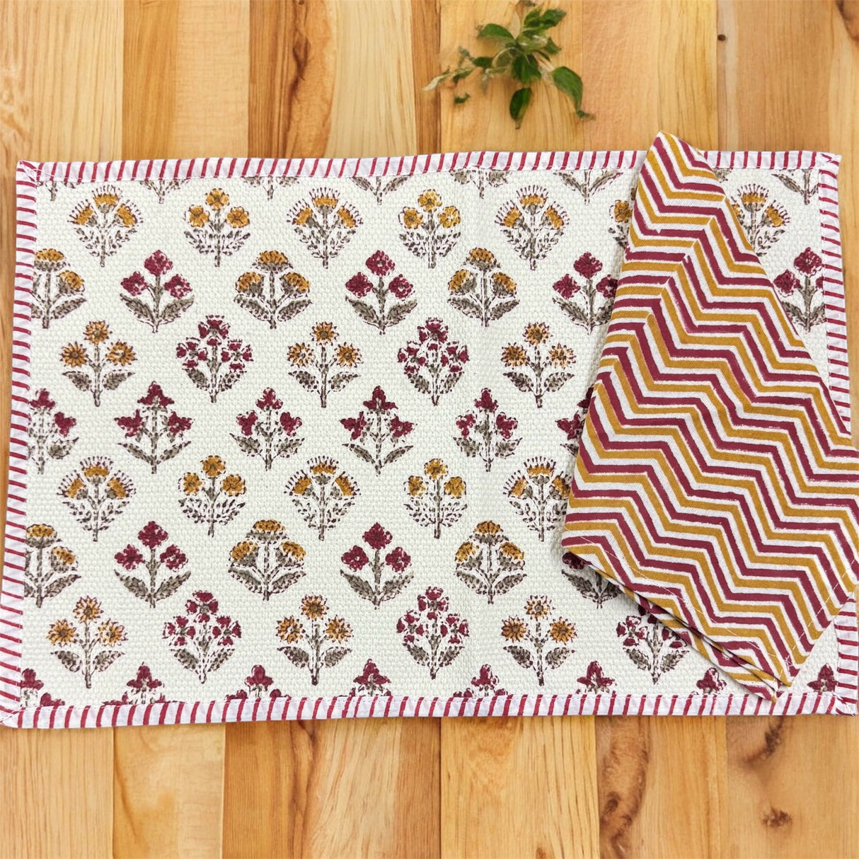 Kilim Table Runner, Mat & Napkin Set- 6 Seater