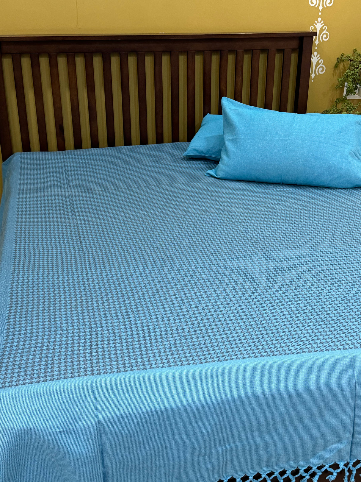 Pure Cotton REVERSIBLE Bedspread with 2 Pillow Cases