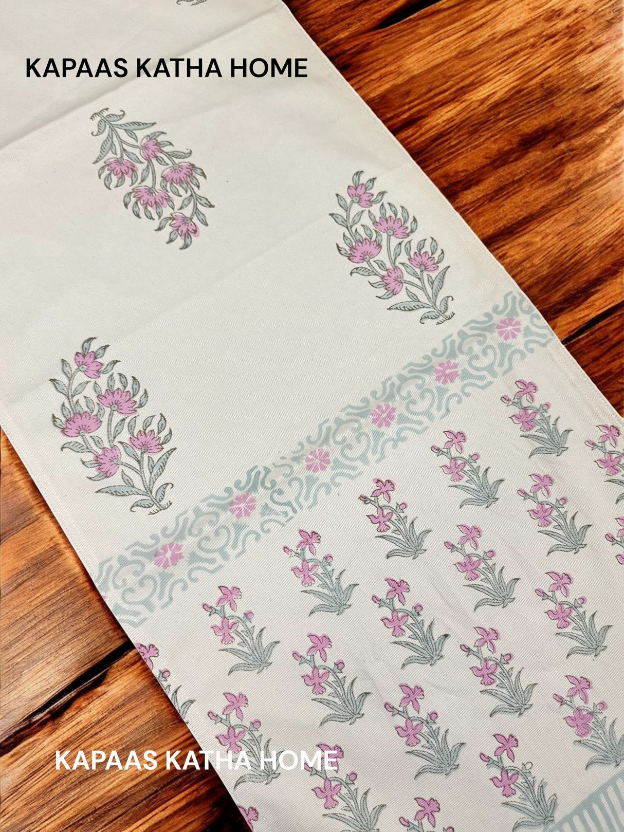 Blockprint Table Runner, Mat & Napkin Set- 6 Seater