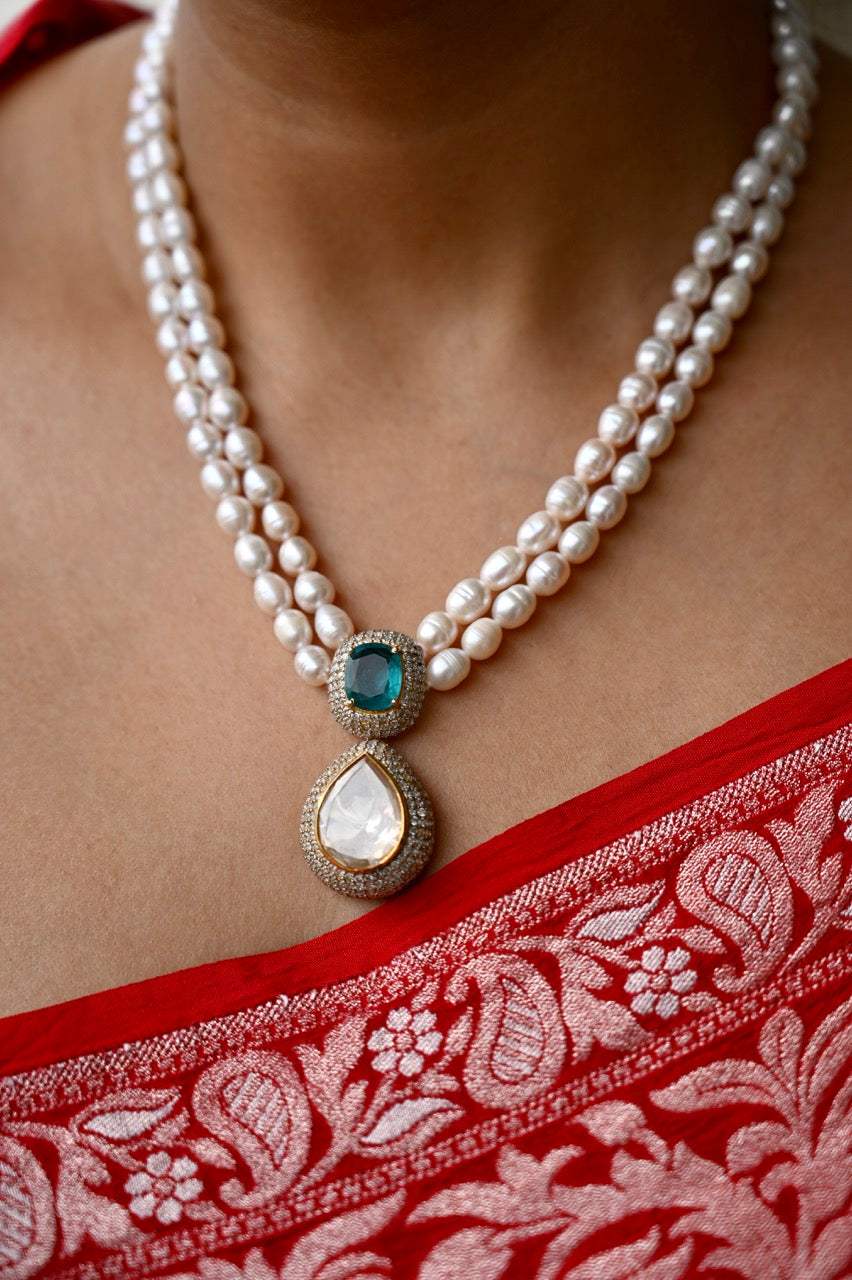 Handcrafted Freshwater Pearl Neckpiece with Earrings
