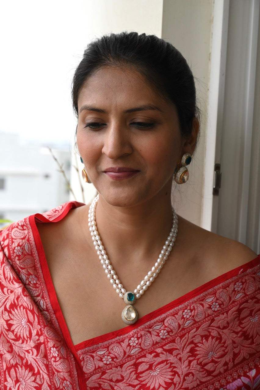 Handcrafted Freshwater Pearl Neckpiece with Earrings