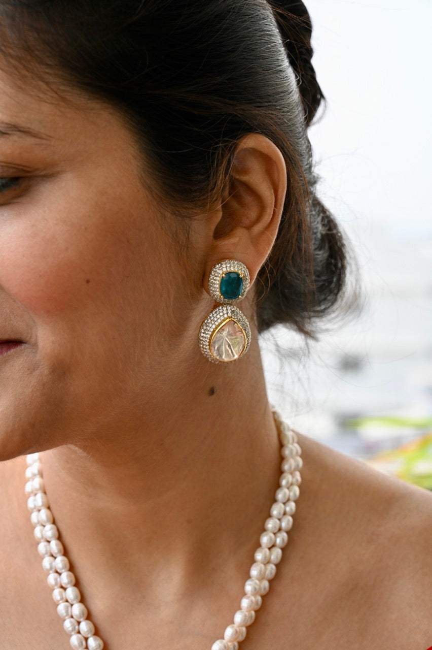 Handcrafted Freshwater Pearl Neckpiece with Earrings