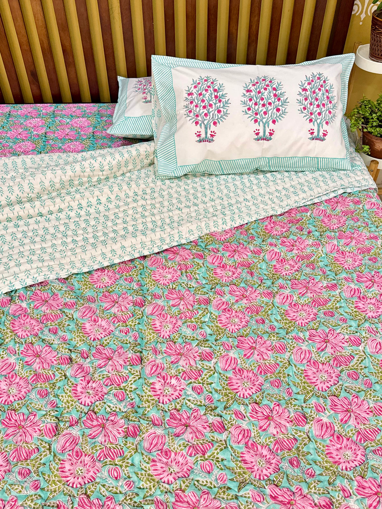 Blockprint Bedsheet & Quilt Set