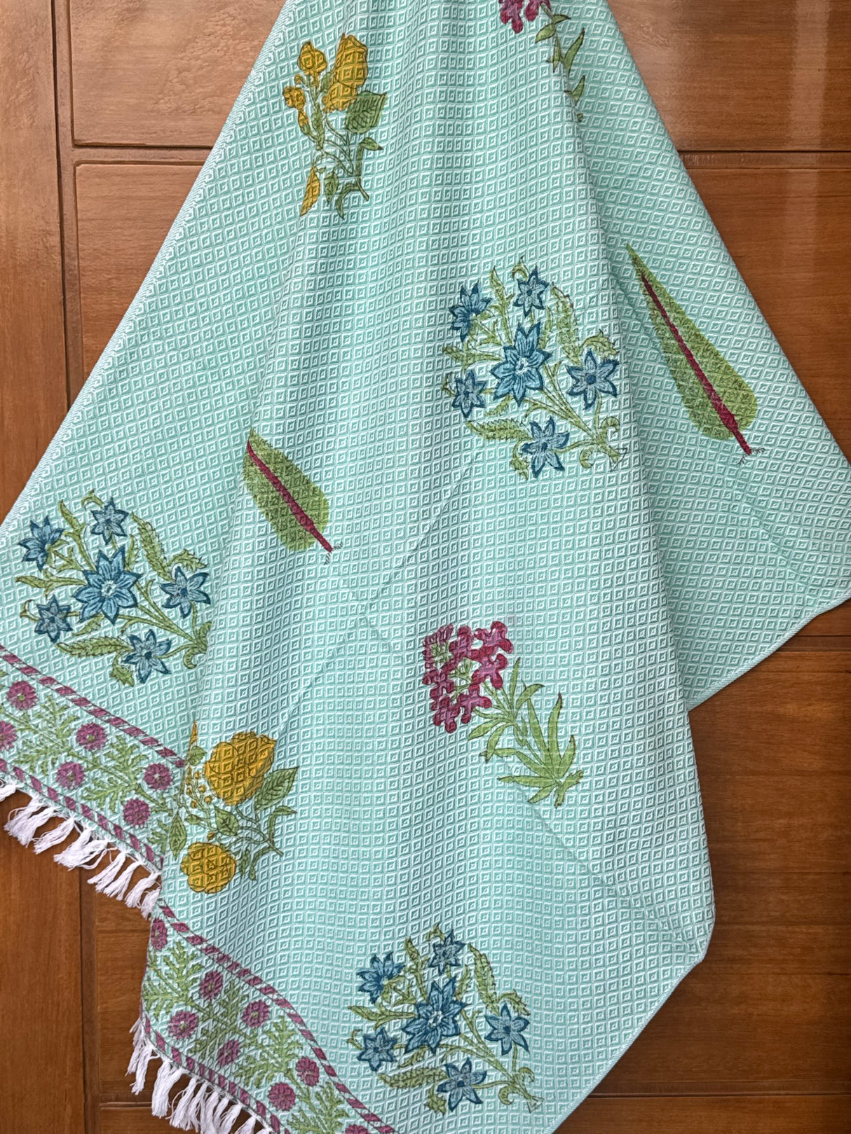 Elegant Green Blockprint Soft Cotton Towel– Cotton Jacquard Weave