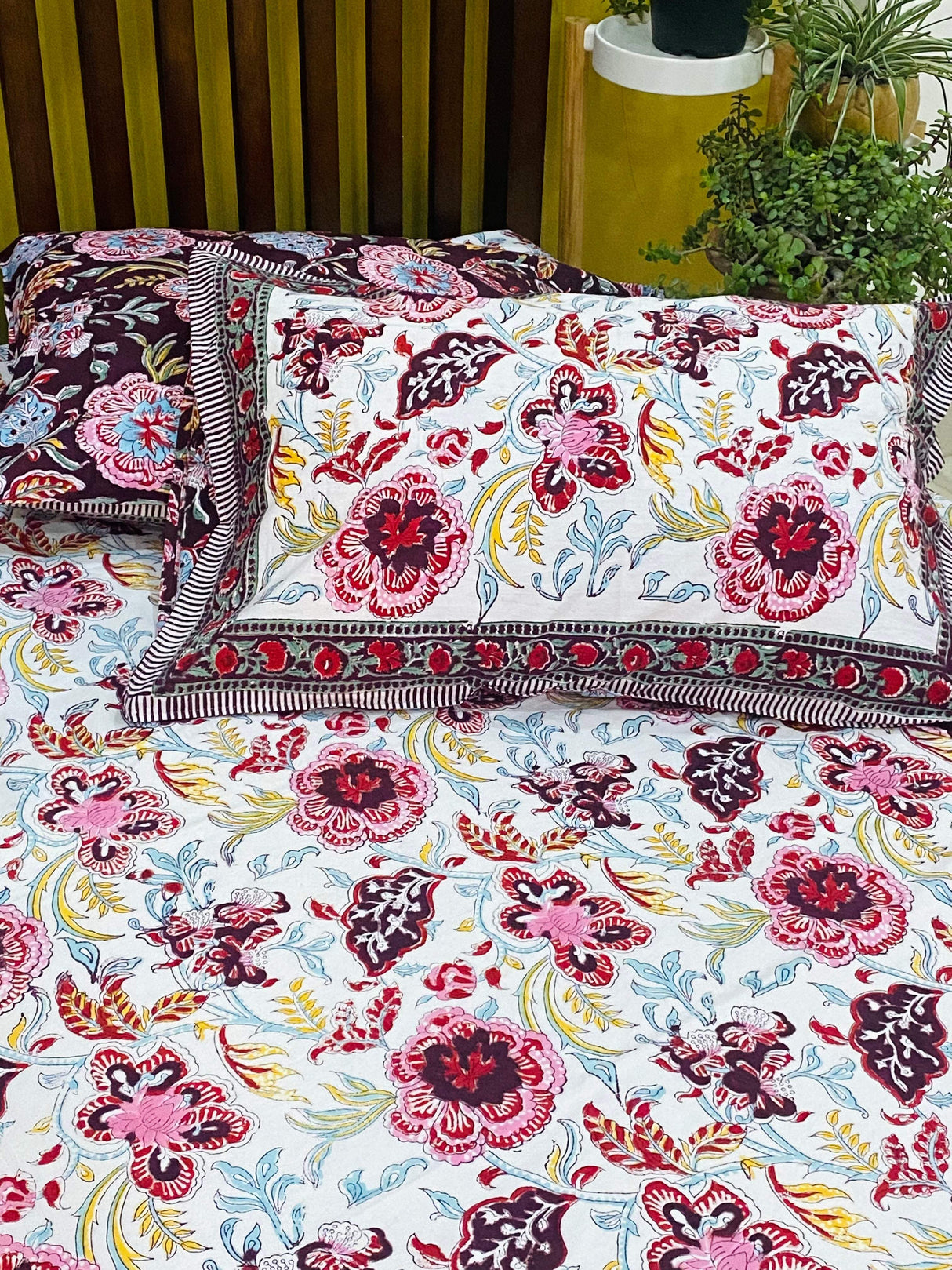 Pink & Maroon Floral Blockprint Bedsheet Dohar Set