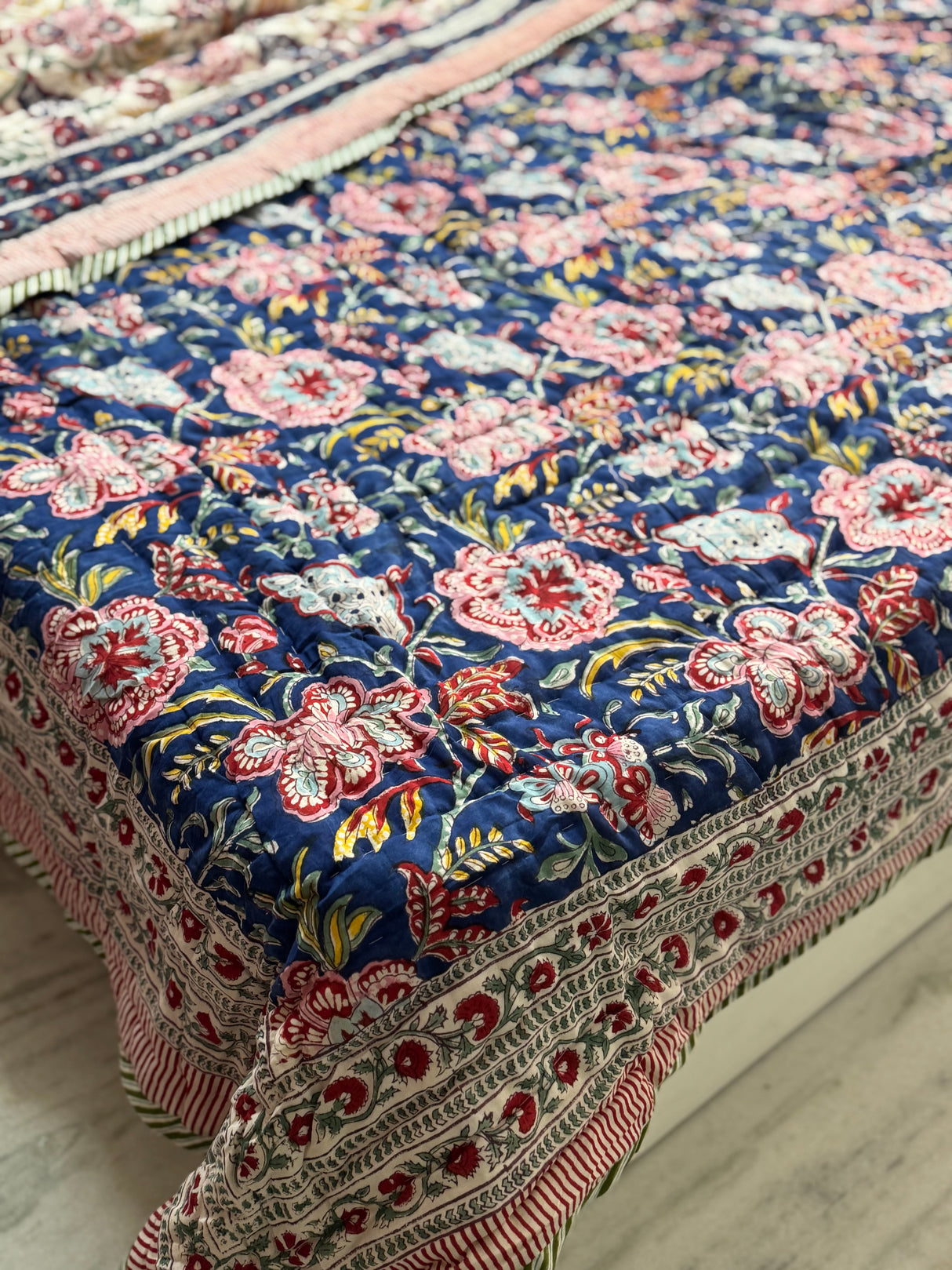 Blockprint Bedsheet & Quilt Set