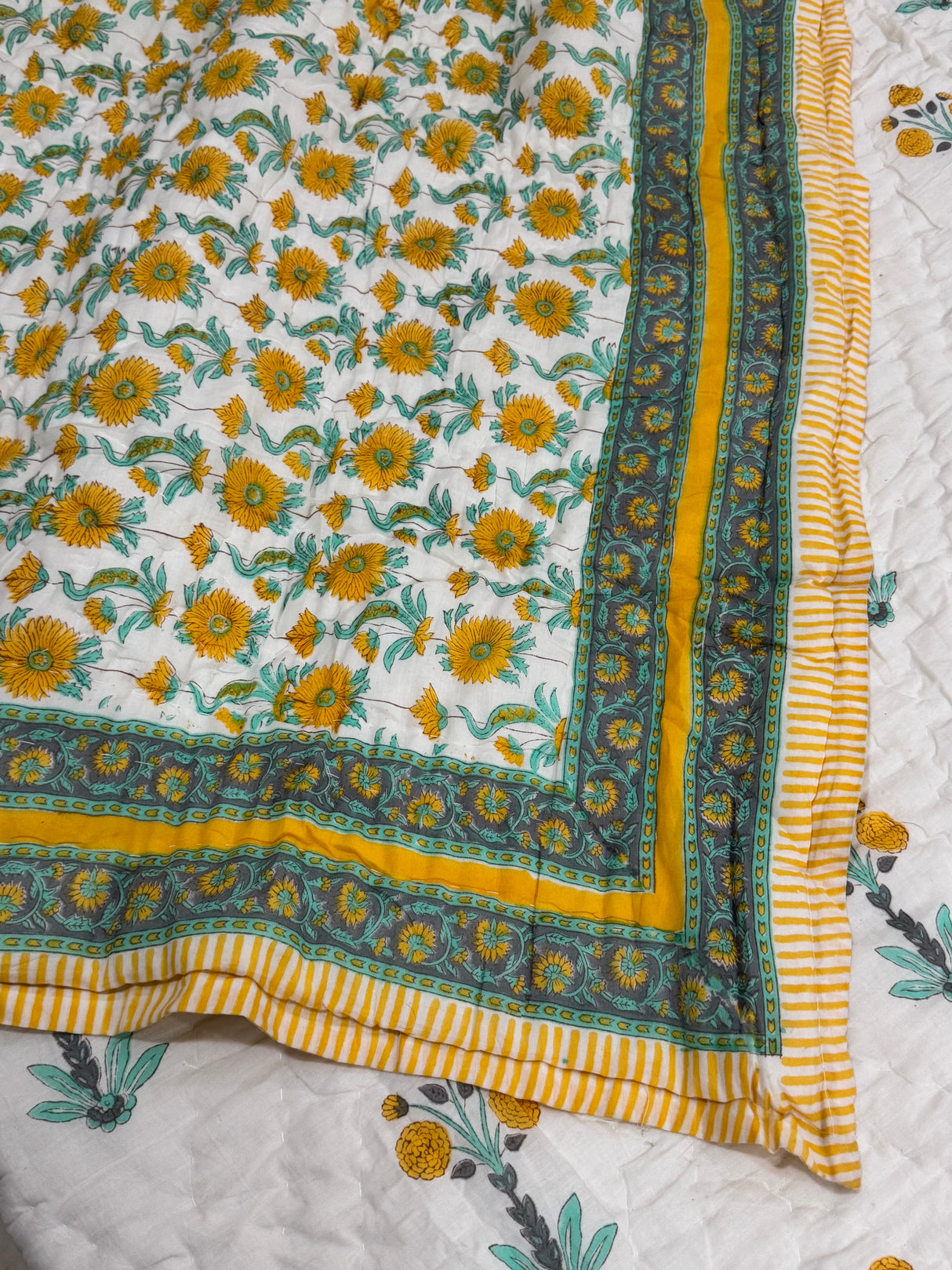 Blockprint Mulmul Reversible Quilt