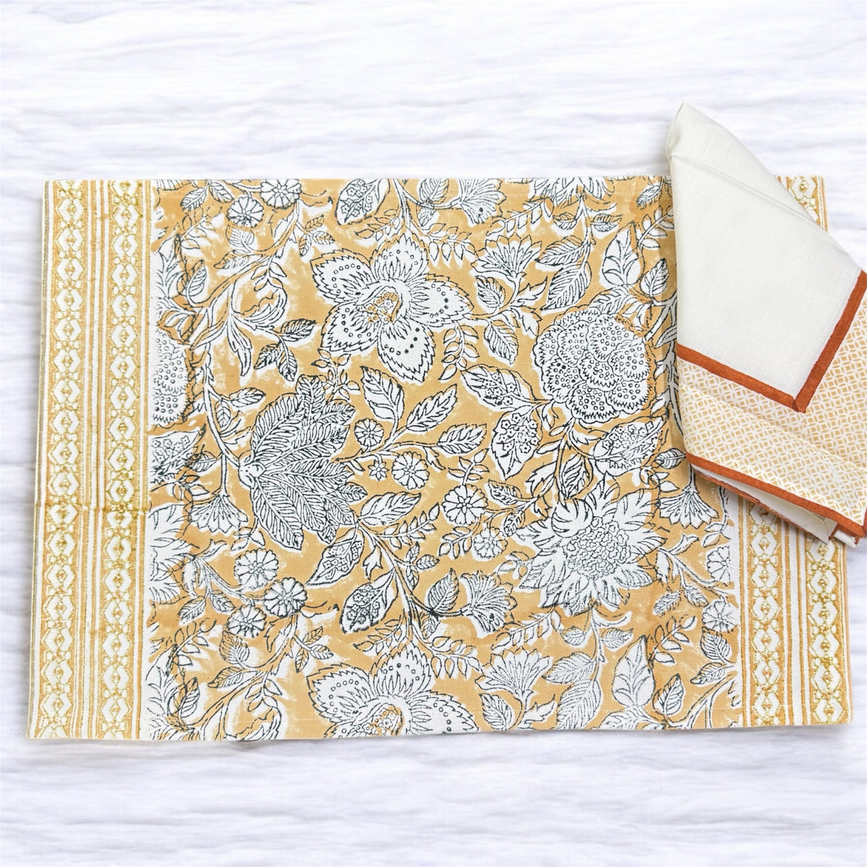 Blockprint Table Runner, Mat & Napkin Set- 6 Seater