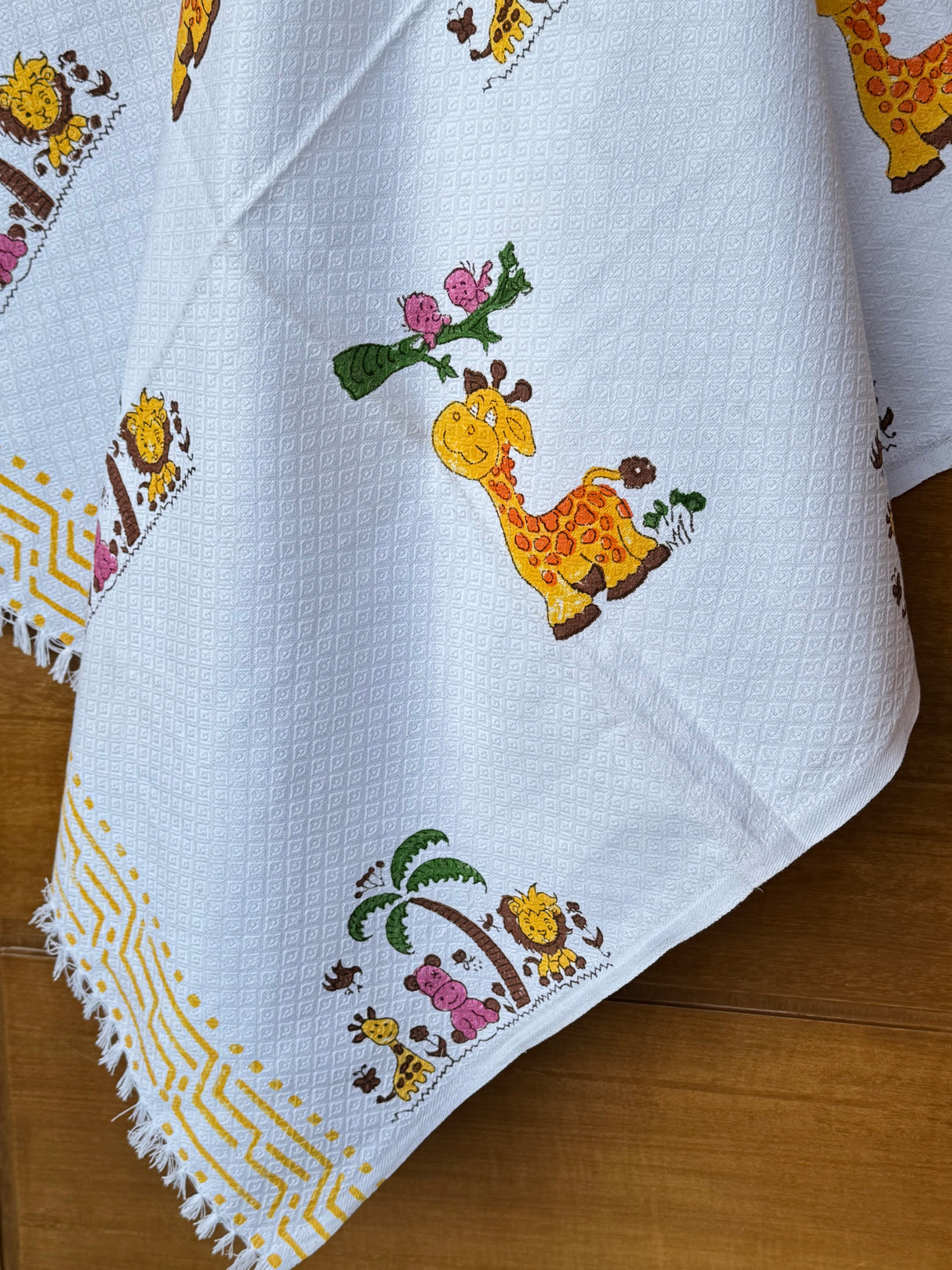 Adorable Giraffe Blockprint Kids Towel – Cotton Jacquard Weave