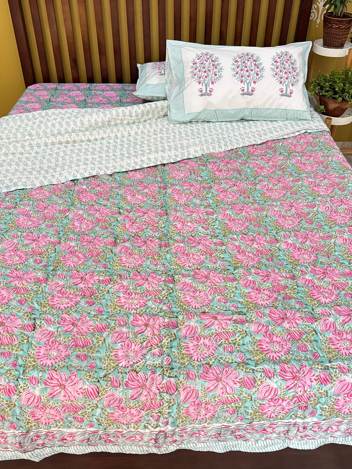 Blockprint Bedsheet & Quilt Set