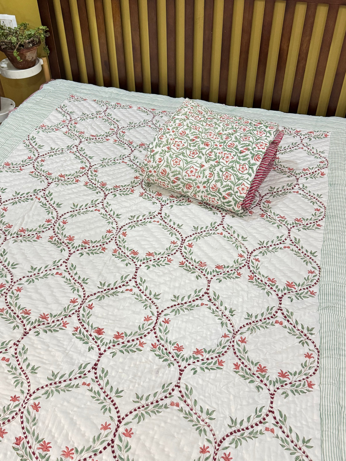 Blockprint Mulmul Reversible Quilt