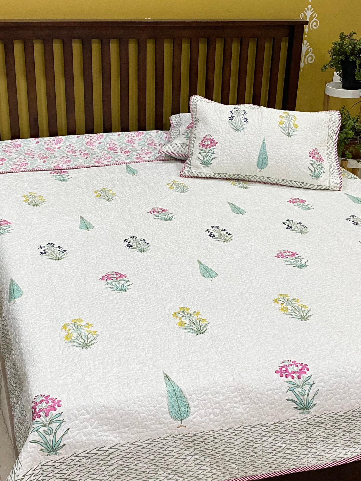 KING Size Quilted Blockprint REVERSIBLE Mulmul Bedcover (108*108 inches)