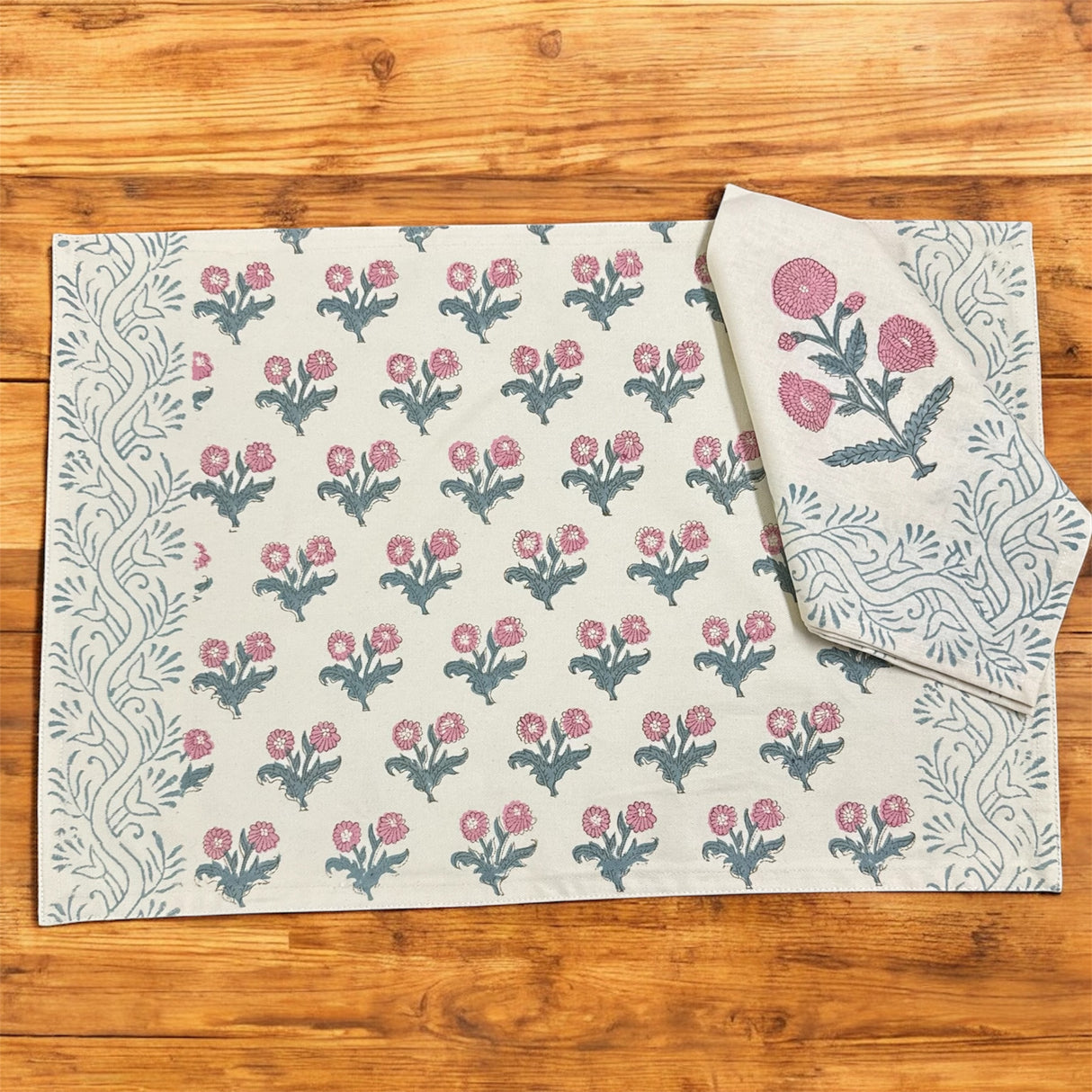 Blockprint Table Runner, Mat & Napkin Set- 6 Seater