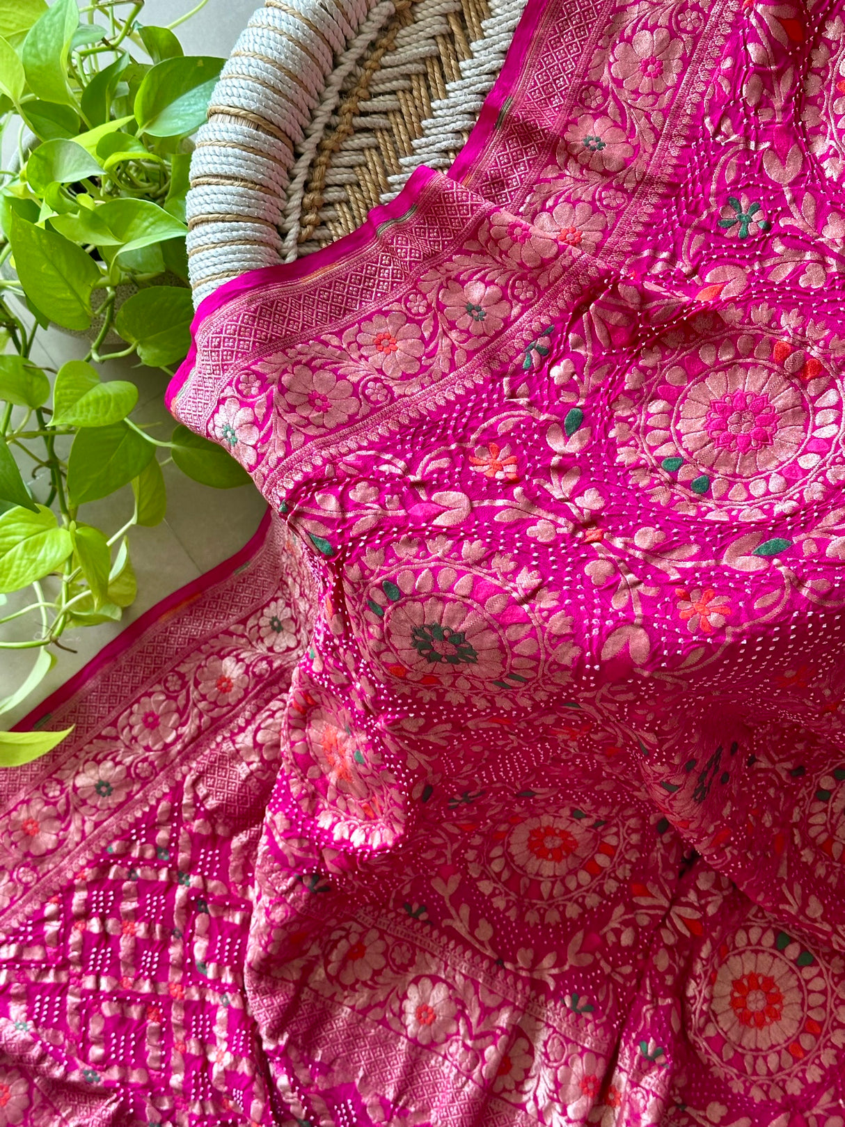 Gulabi Rani Pink Banarasi Georgette Meenakari Dupatta