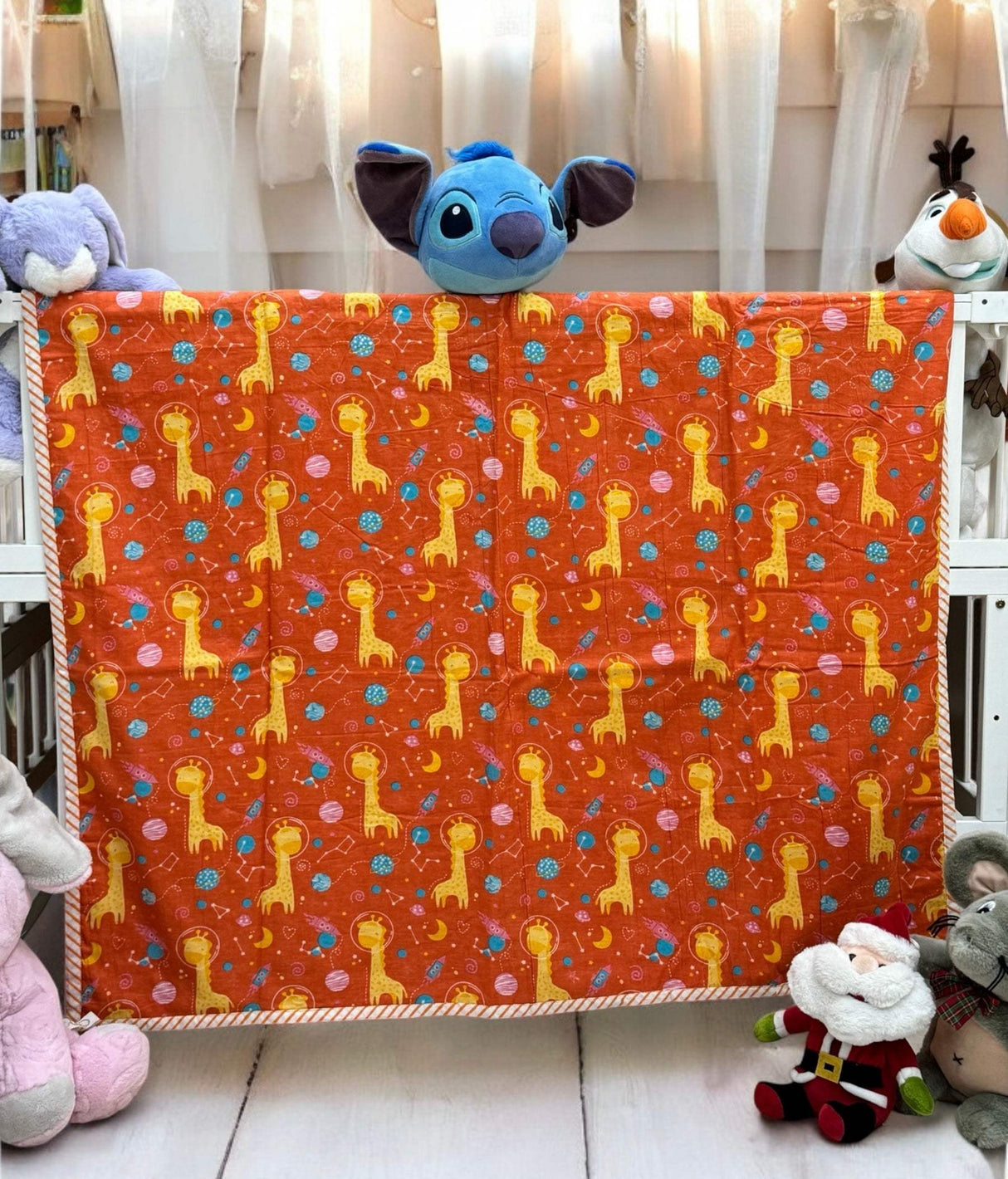 Reversible Kids Dohar with Giraffe Print Soft Eco Friendly Fabric Available in Bulk for Export