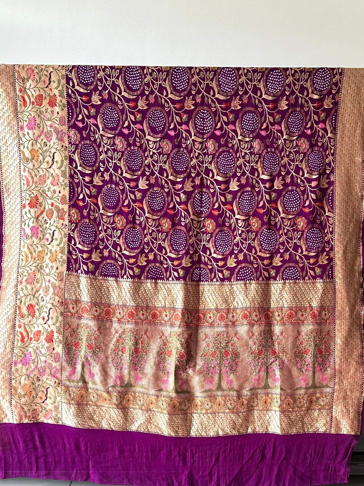 Alluring Wine Shade Handloom Pure Banarsi Georgette Bandhani Saree