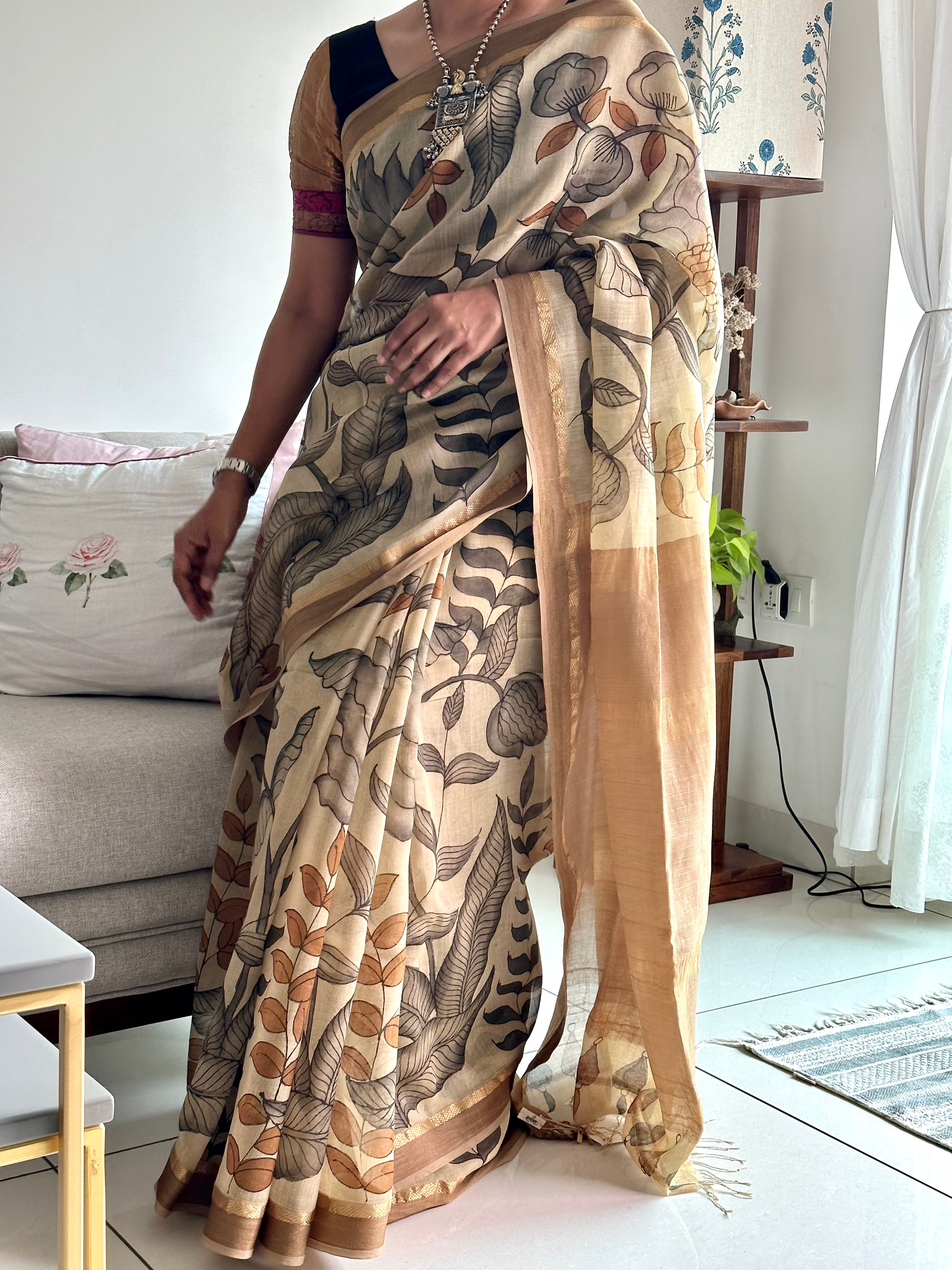 Beige Floral Handloom maheshwari Cotton Silk Kalamkari Saree