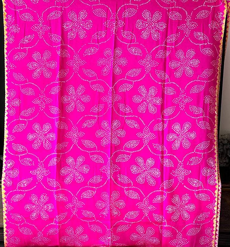 Handloom Pure Georgette Bandhani Saree with Beautiful Jungle Theme Border
