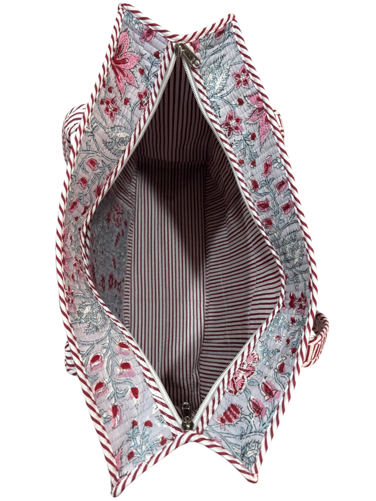 classic-lightweight-floral-pattern-handcrafted-tote-bag