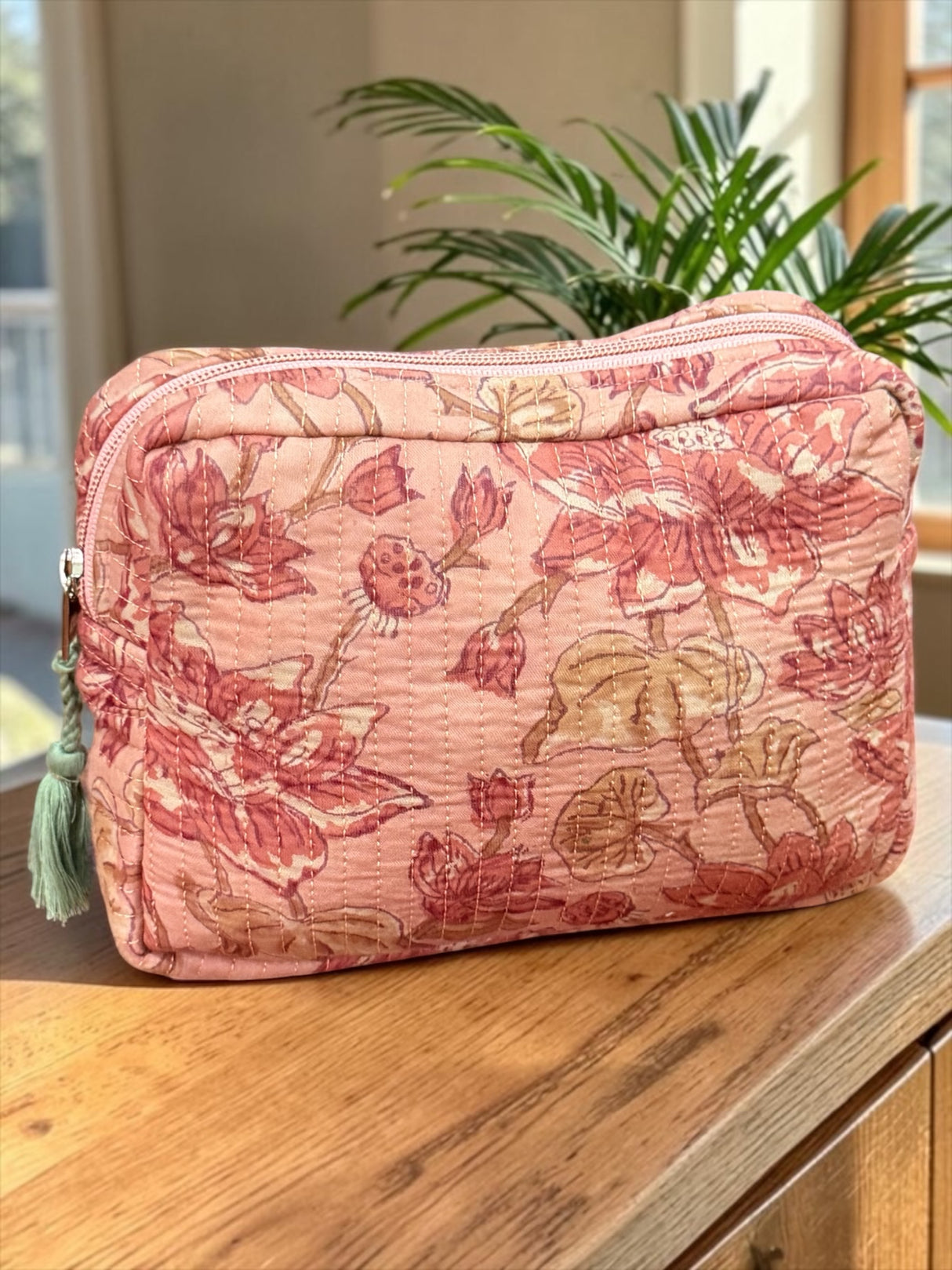 Elegant Lightweight Block Print Design Handcrafted Travel Pouch (with Zip Closure)