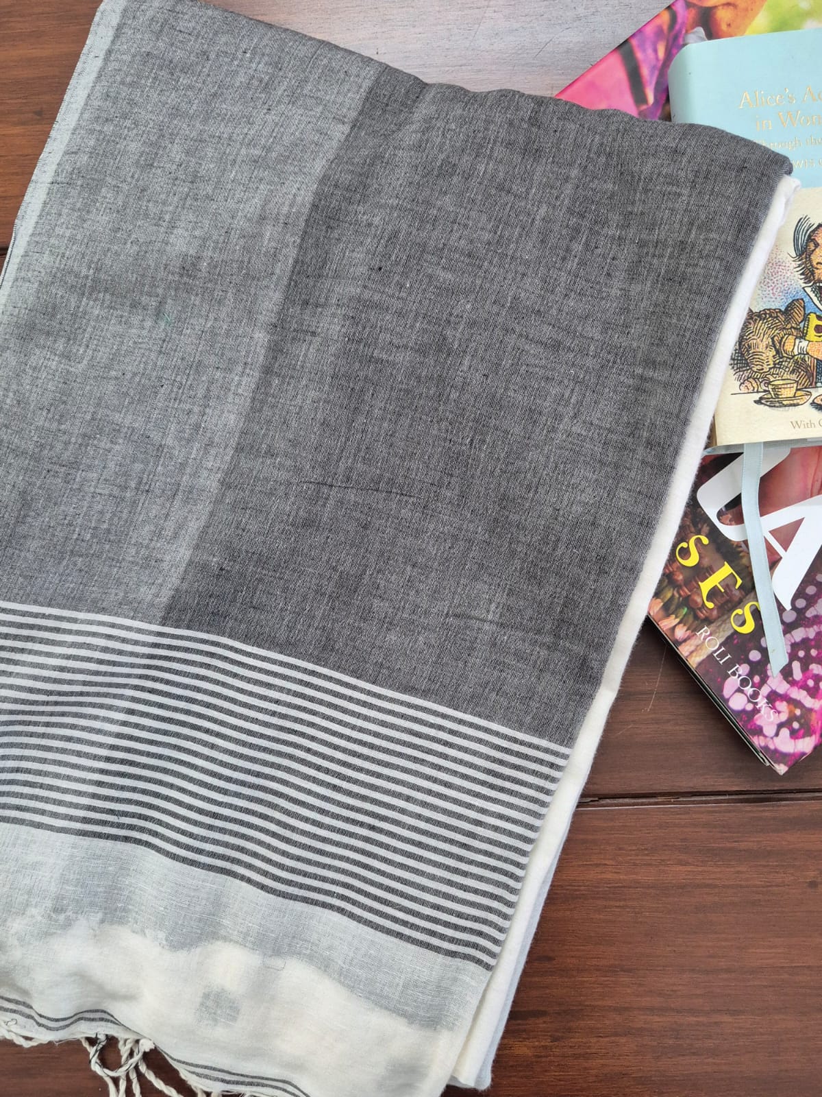 Elegant Mulmul Cotton Saree made on Jacquard Loom in White and Dark Grey Colour