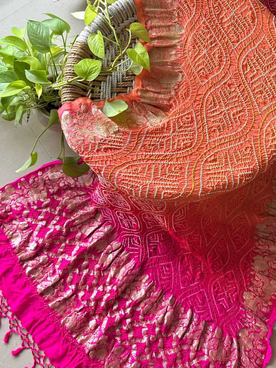 aarohi-ombre-pure-banarasi-georgette-bandhani-dupatta