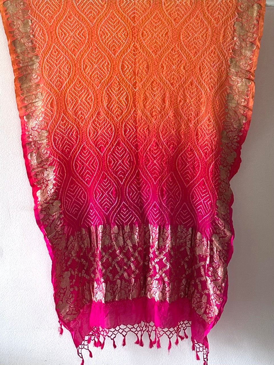 aarohi-ombre-pure-banarasi-georgette-bandhani-dupatta