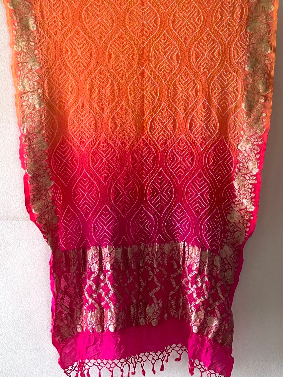 aarohi-ombre-pure-banarasi-georgette-bandhani-dupatta