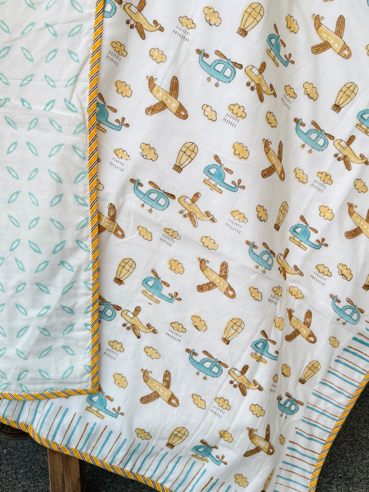 airplane-print-kids-cotton-dohar