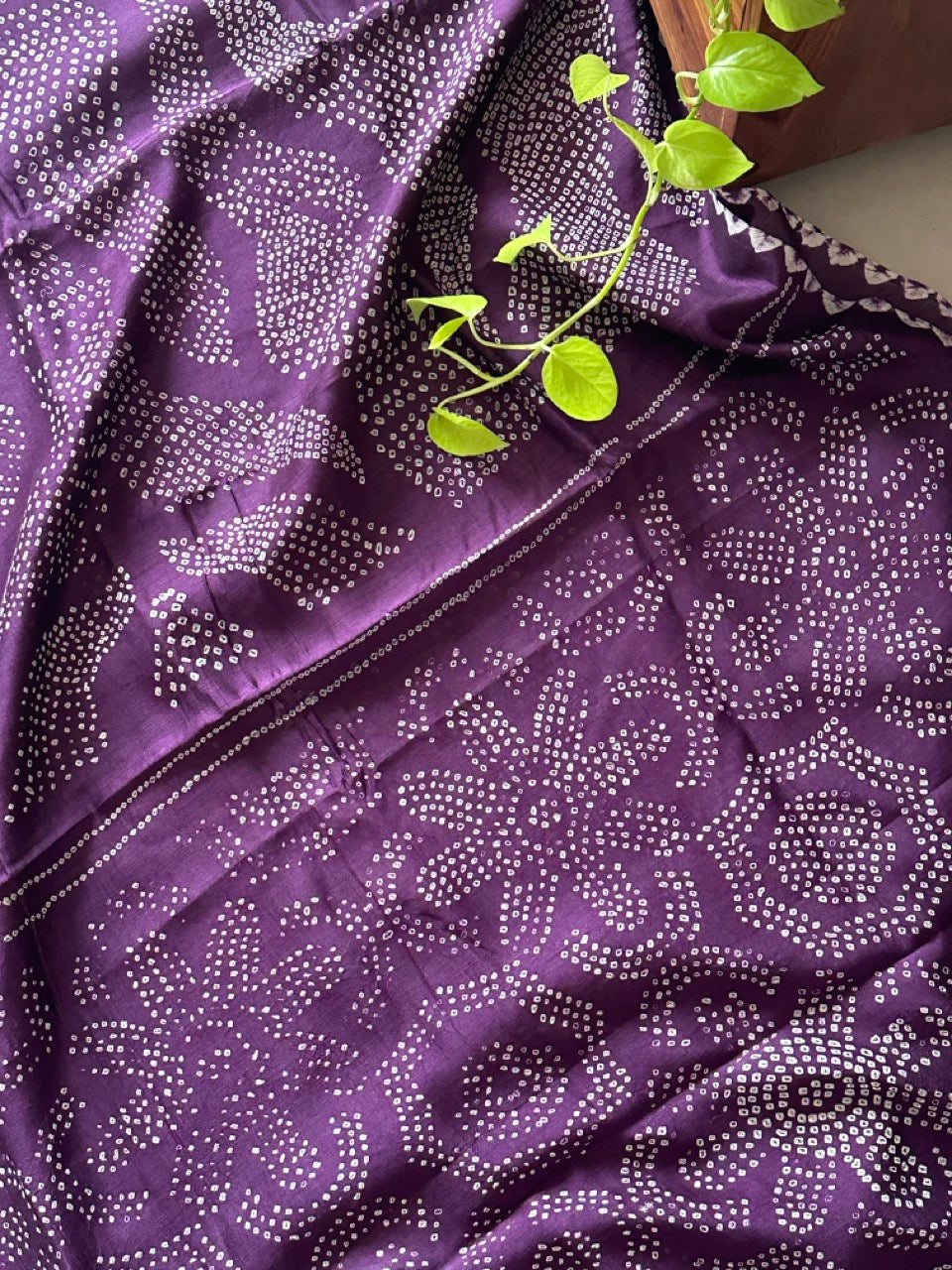 amraja-jamun-colour-munga-silk-bandhani-saree