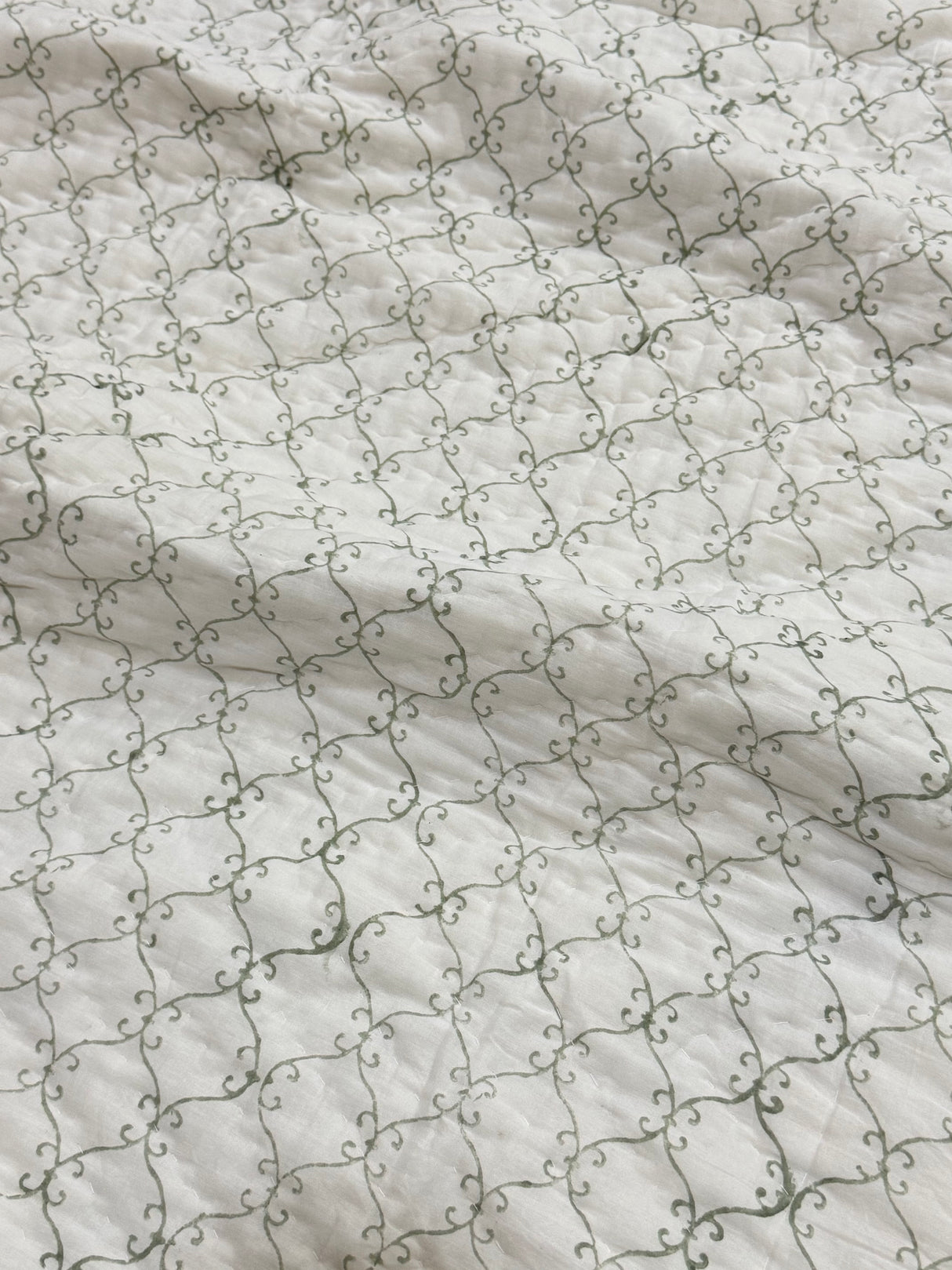 artisan-plush-haven-mulmul-reversible-quilt-handblock-printed